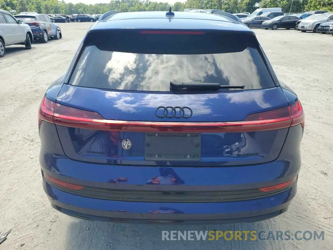 6 Photograph of a damaged car WA1LAAGE4NB008075 AUDI E-TRON 2022