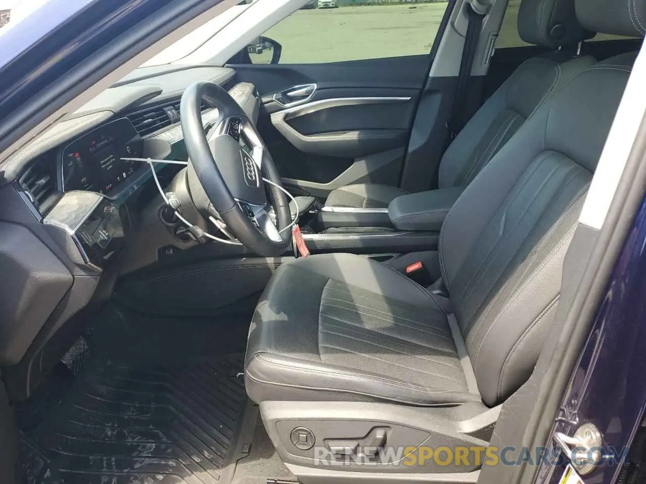 7 Photograph of a damaged car WA1LAAGE4NB008075 AUDI E-TRON 2022