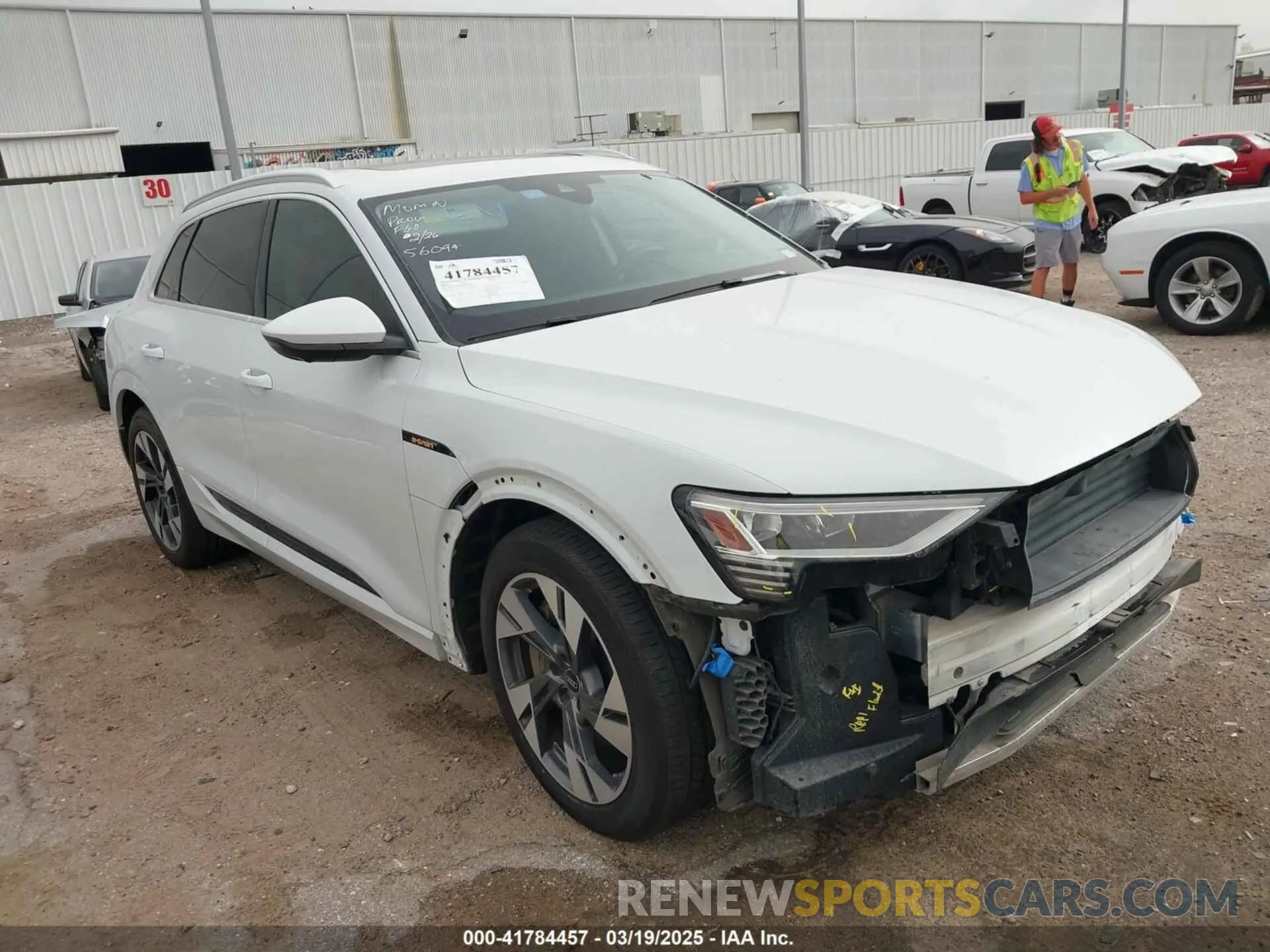 1 Photograph of a damaged car WA1LAAGE6NB033284 AUDI E-TRON 2022