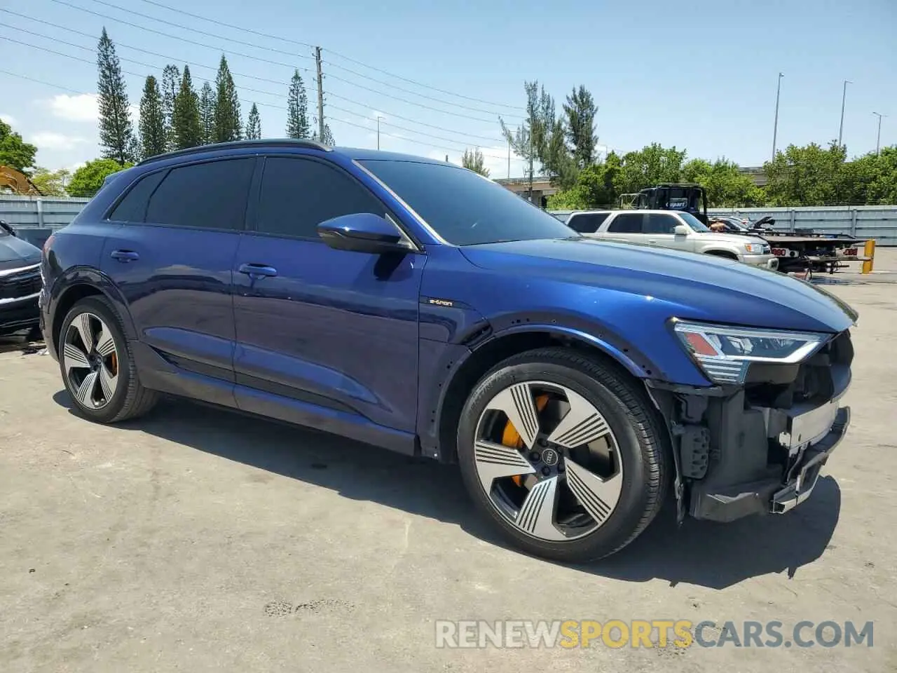 4 Photograph of a damaged car WA1LAAGE8NB019712 AUDI E-TRON 2022