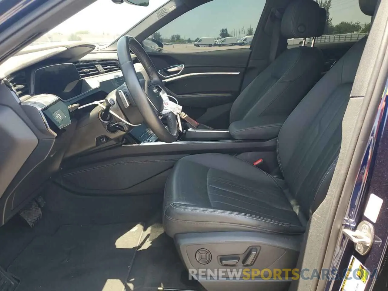 7 Photograph of a damaged car WA1LAAGE8NB019712 AUDI E-TRON 2022