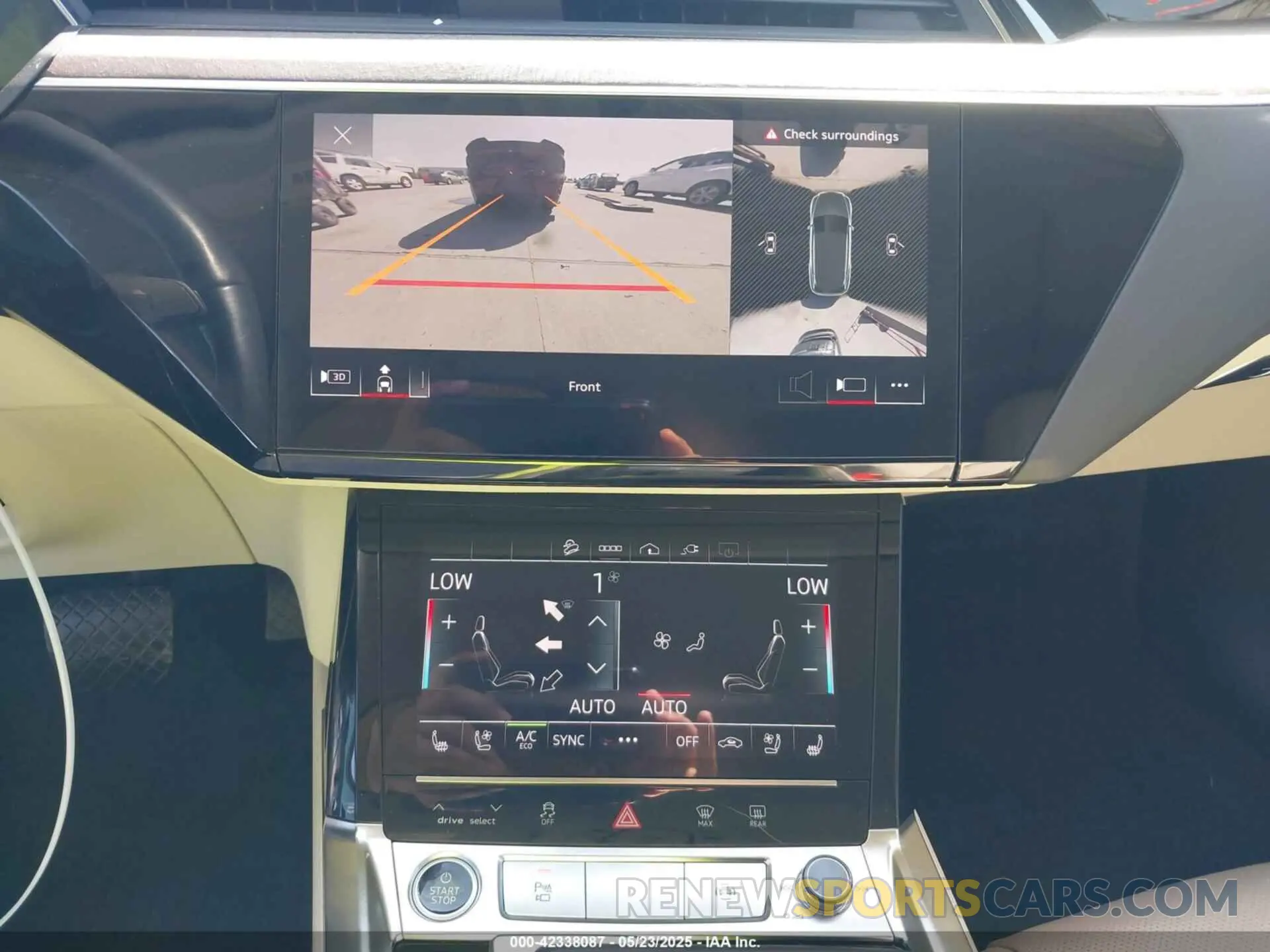 19 Photograph of a damaged car WA1LAAGEXNB010526 AUDI E-TRON 2022