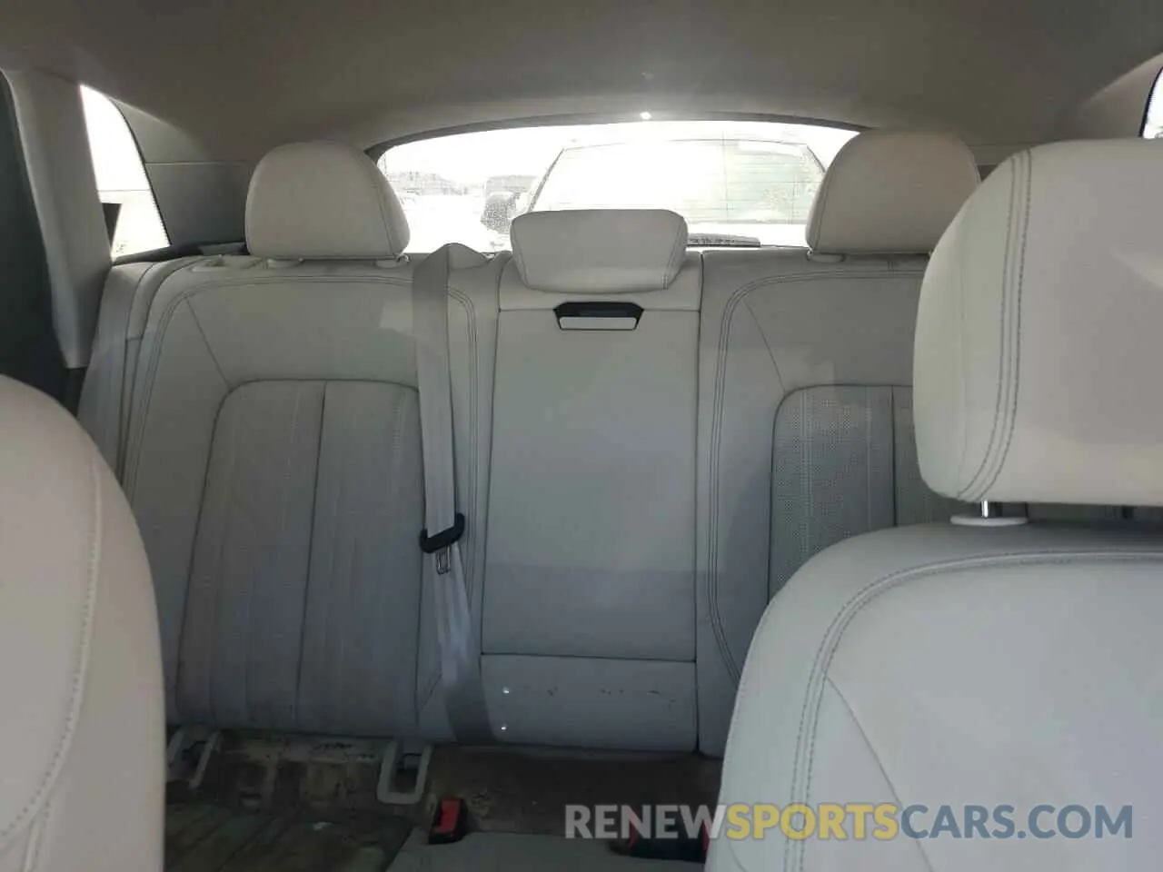 10 Photograph of a damaged car WA1LABGE4NB031250 AUDI E-TRON 2022