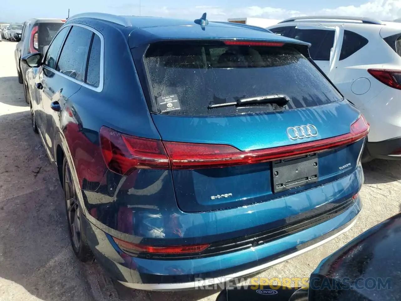 6 Photograph of a damaged car WA1LABGE4NB031250 AUDI E-TRON 2022