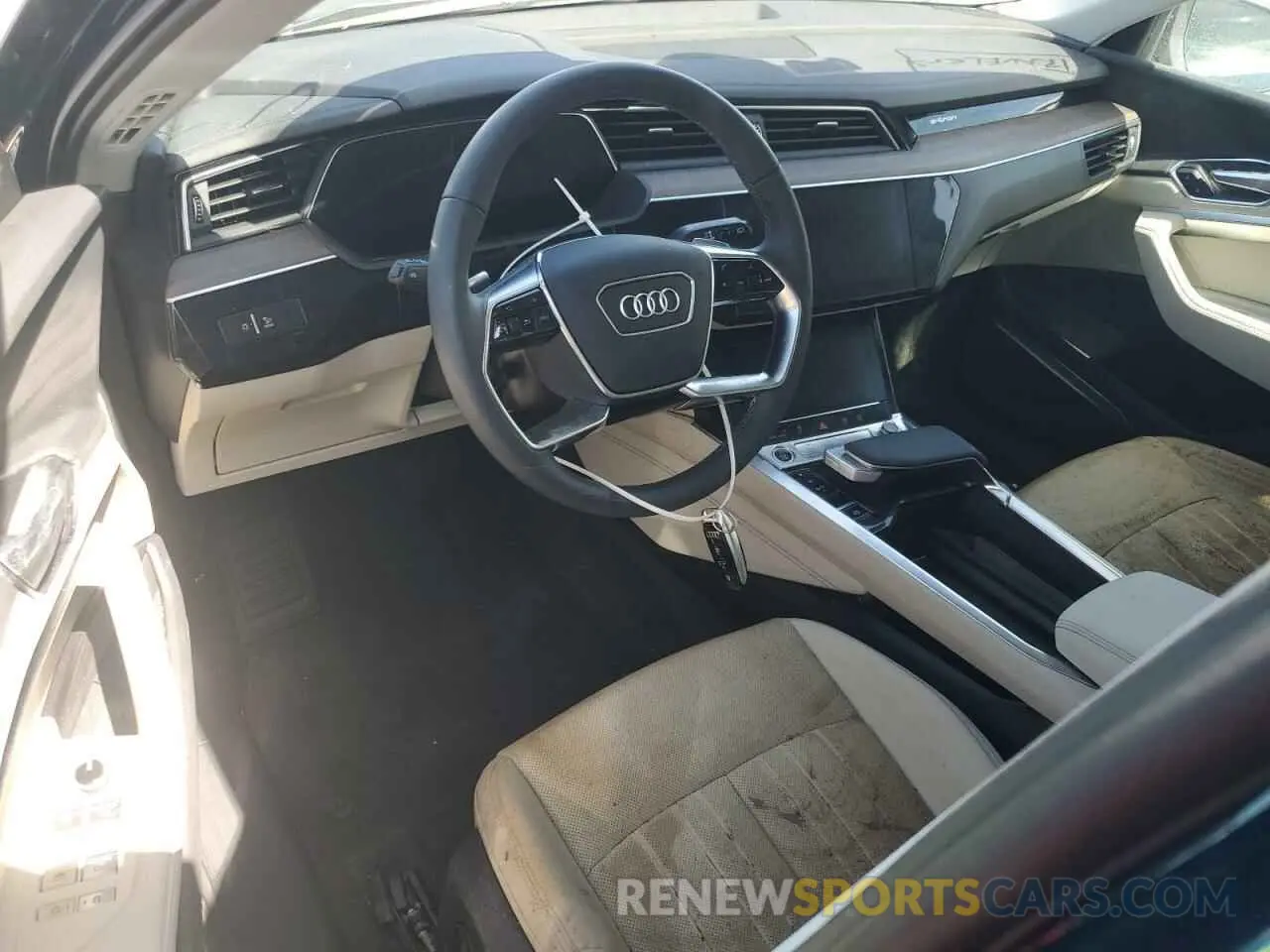 8 Photograph of a damaged car WA1LABGE4NB031250 AUDI E-TRON 2022