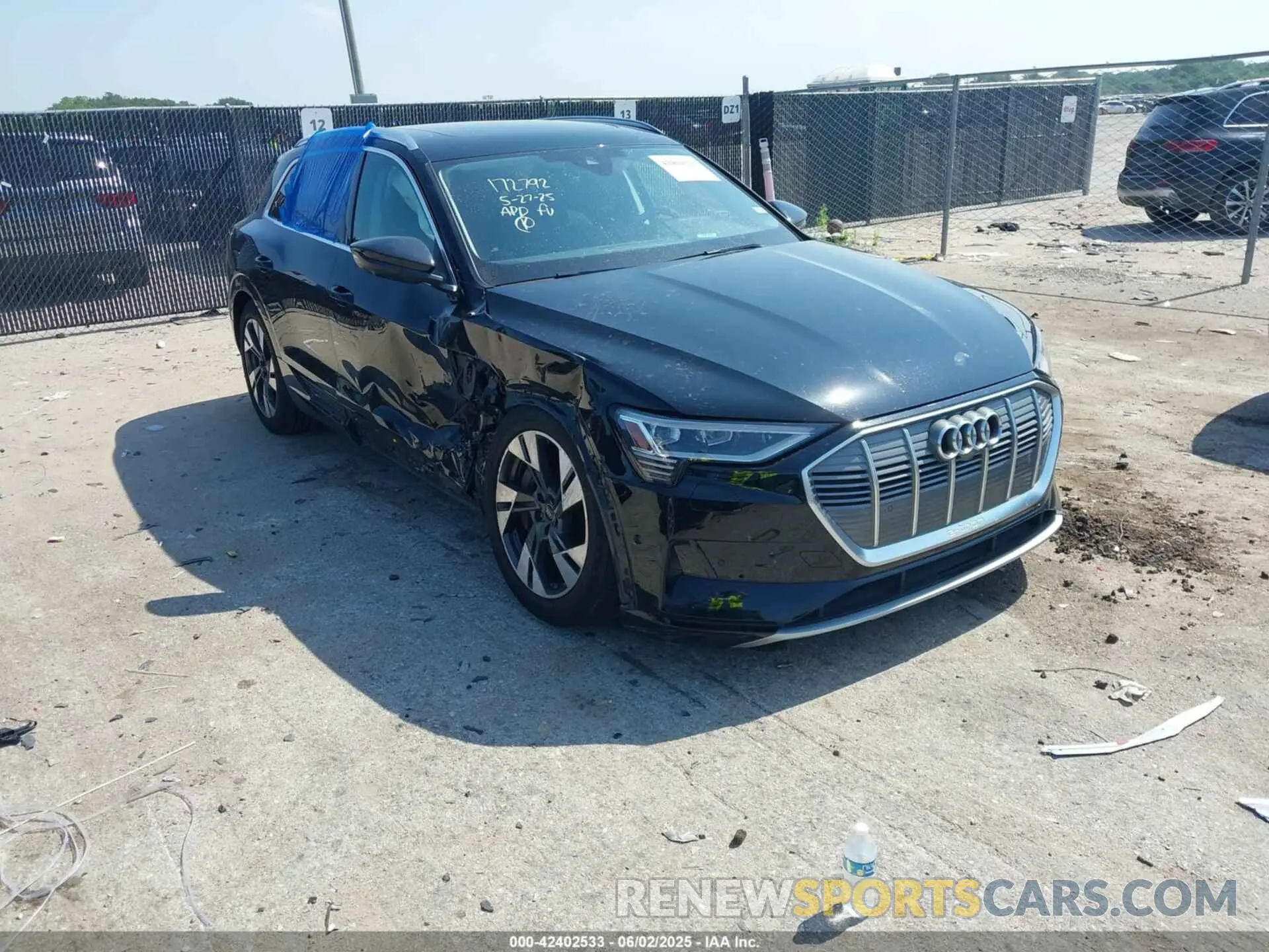 1 Photograph of a damaged car WA1LABGE6NB022565 AUDI E-TRON 2022