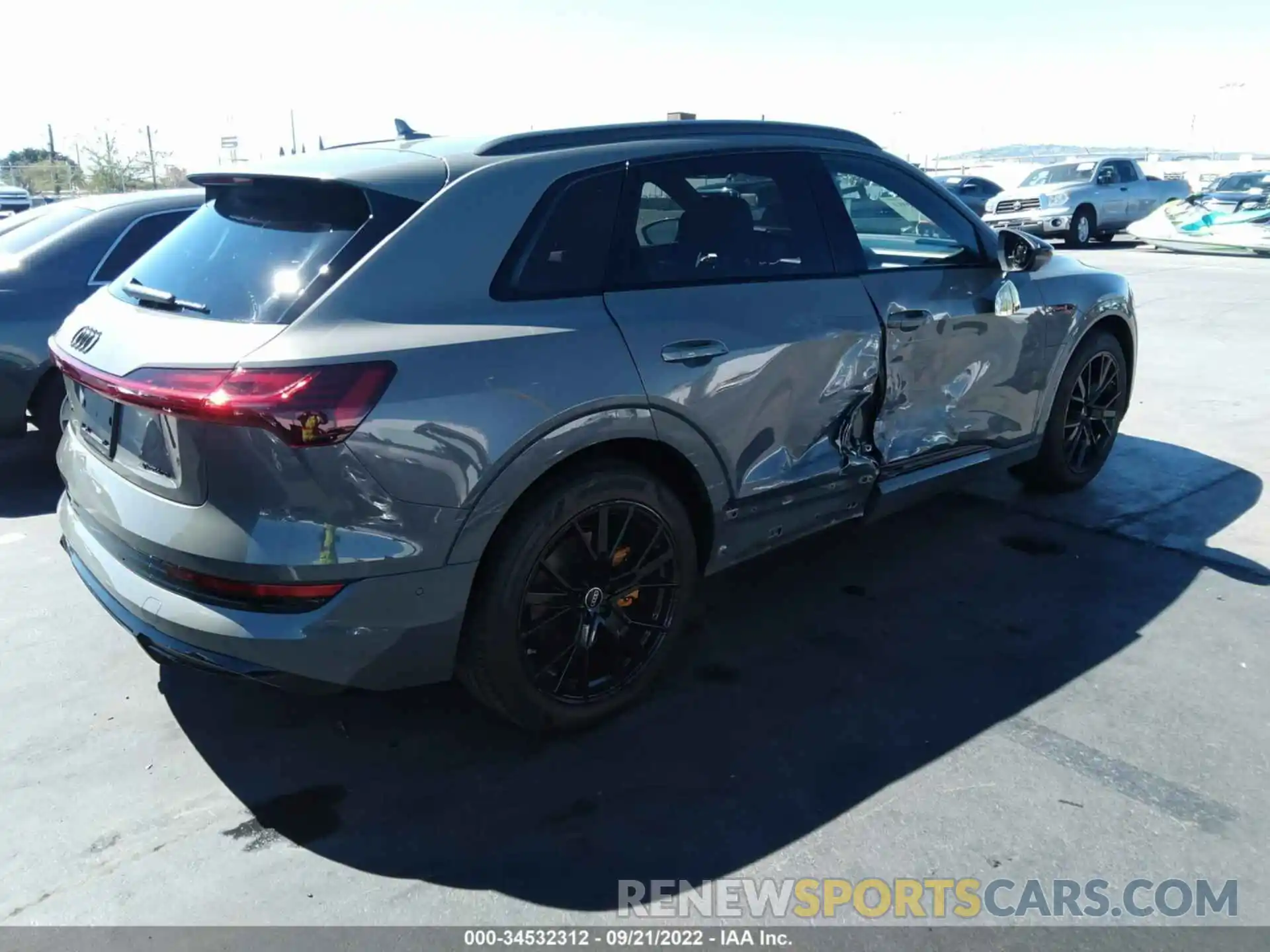 4 Photograph of a damaged car WA1VABGE6NB041500 AUDI E-TRON 2022