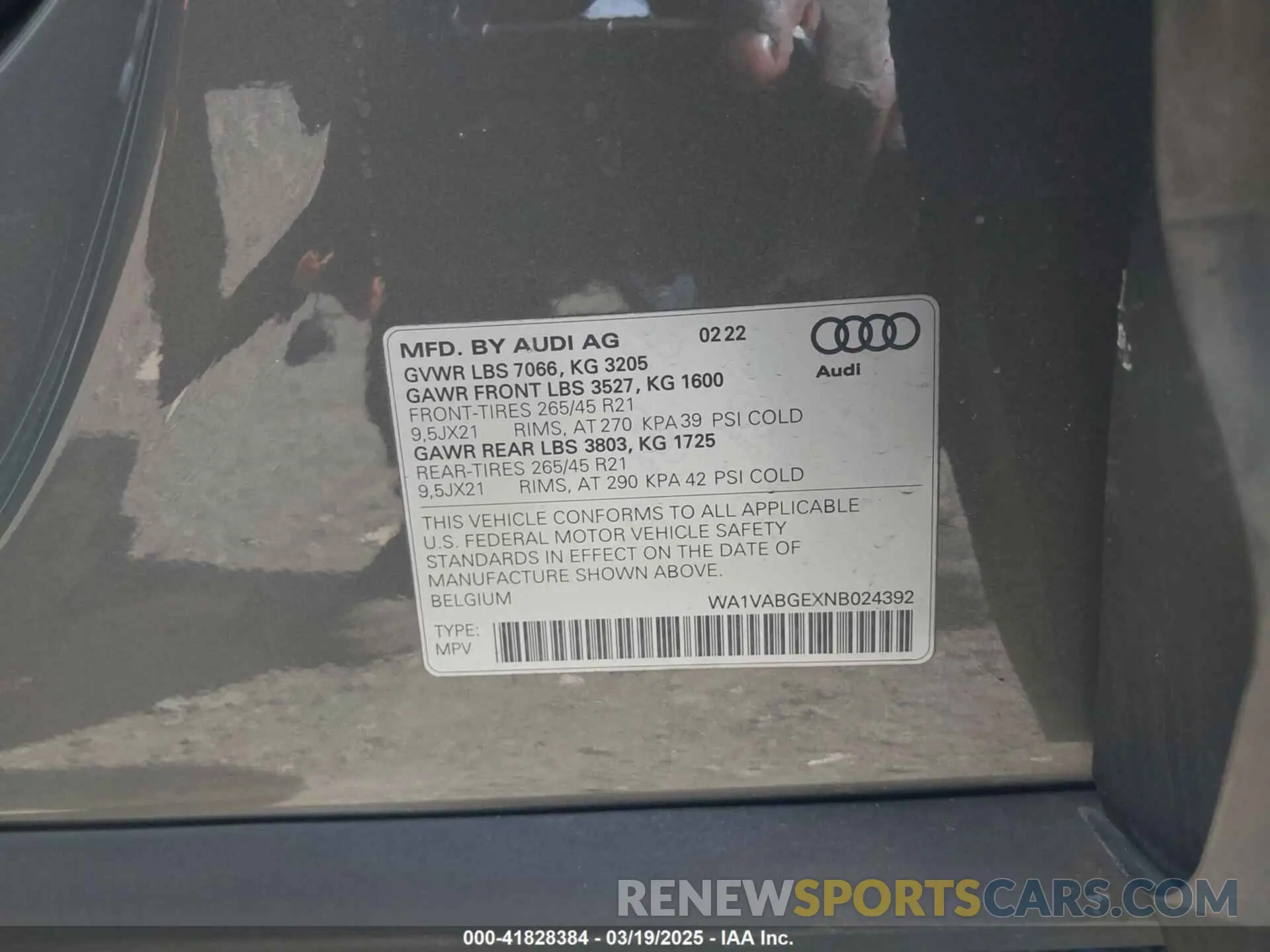 9 Photograph of a damaged car WA1VABGEXNB024392 AUDI E-TRON 2022