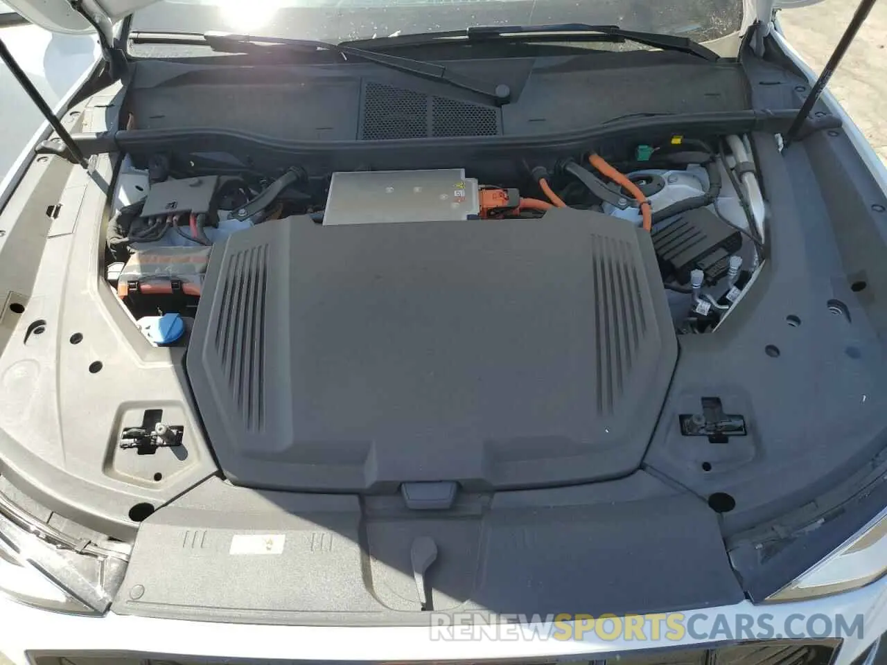 11 Photograph of a damaged car WA12AAGE4PB025635 AUDI E-TRON 2023