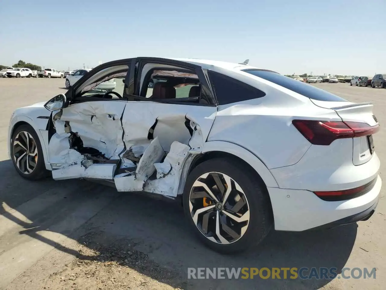 2 Photograph of a damaged car WA12AAGE4PB025635 AUDI E-TRON 2023