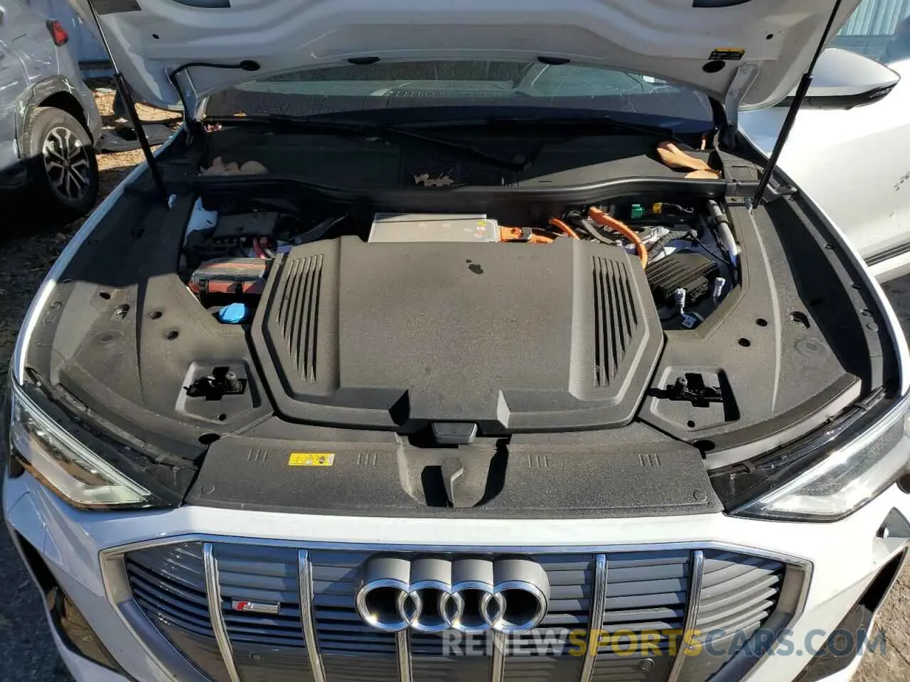 11 Photograph of a damaged car WA12AAGE8PB007462 AUDI E-TRON 2023