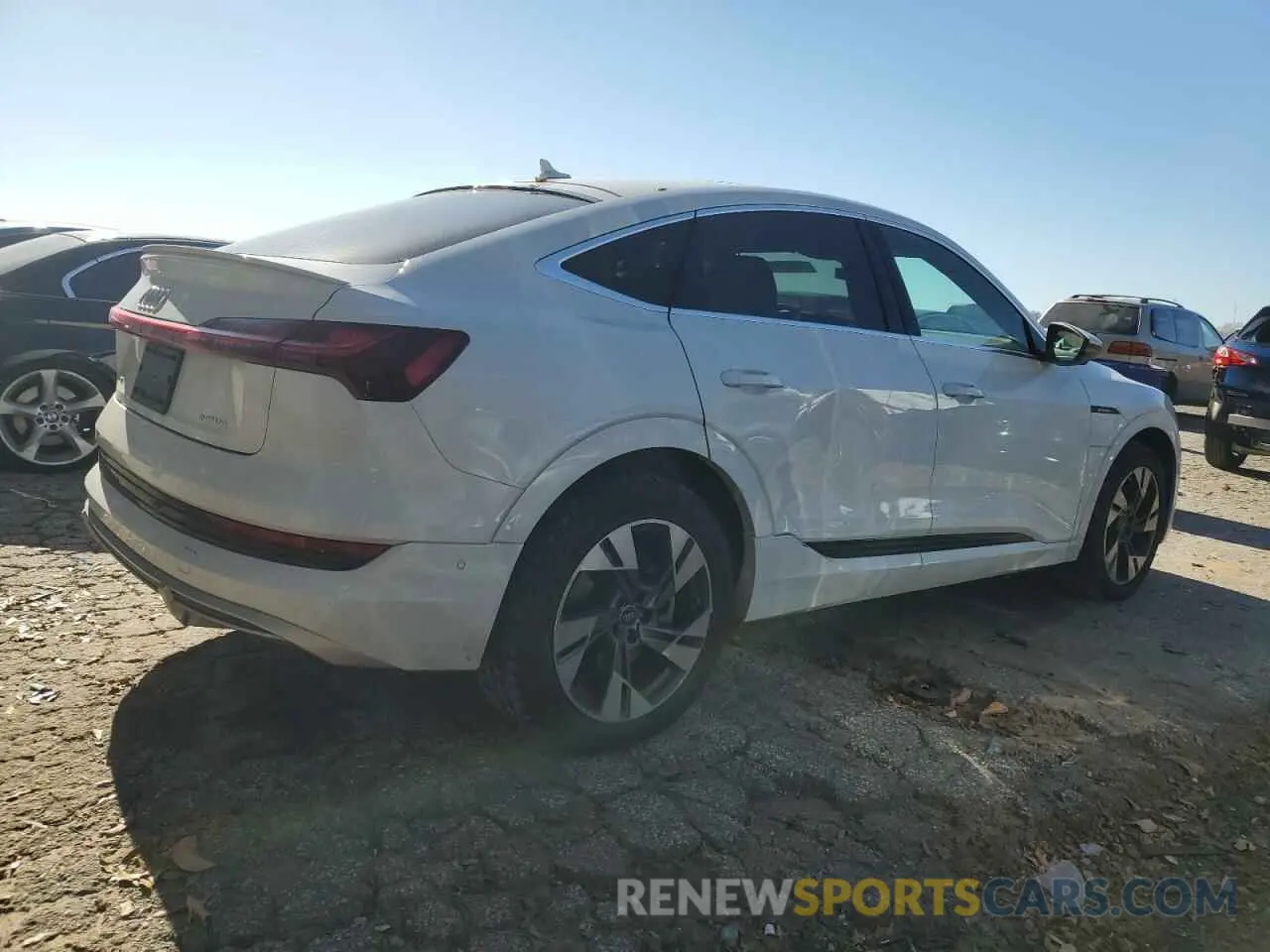 3 Photograph of a damaged car WA12AAGE8PB007462 AUDI E-TRON 2023