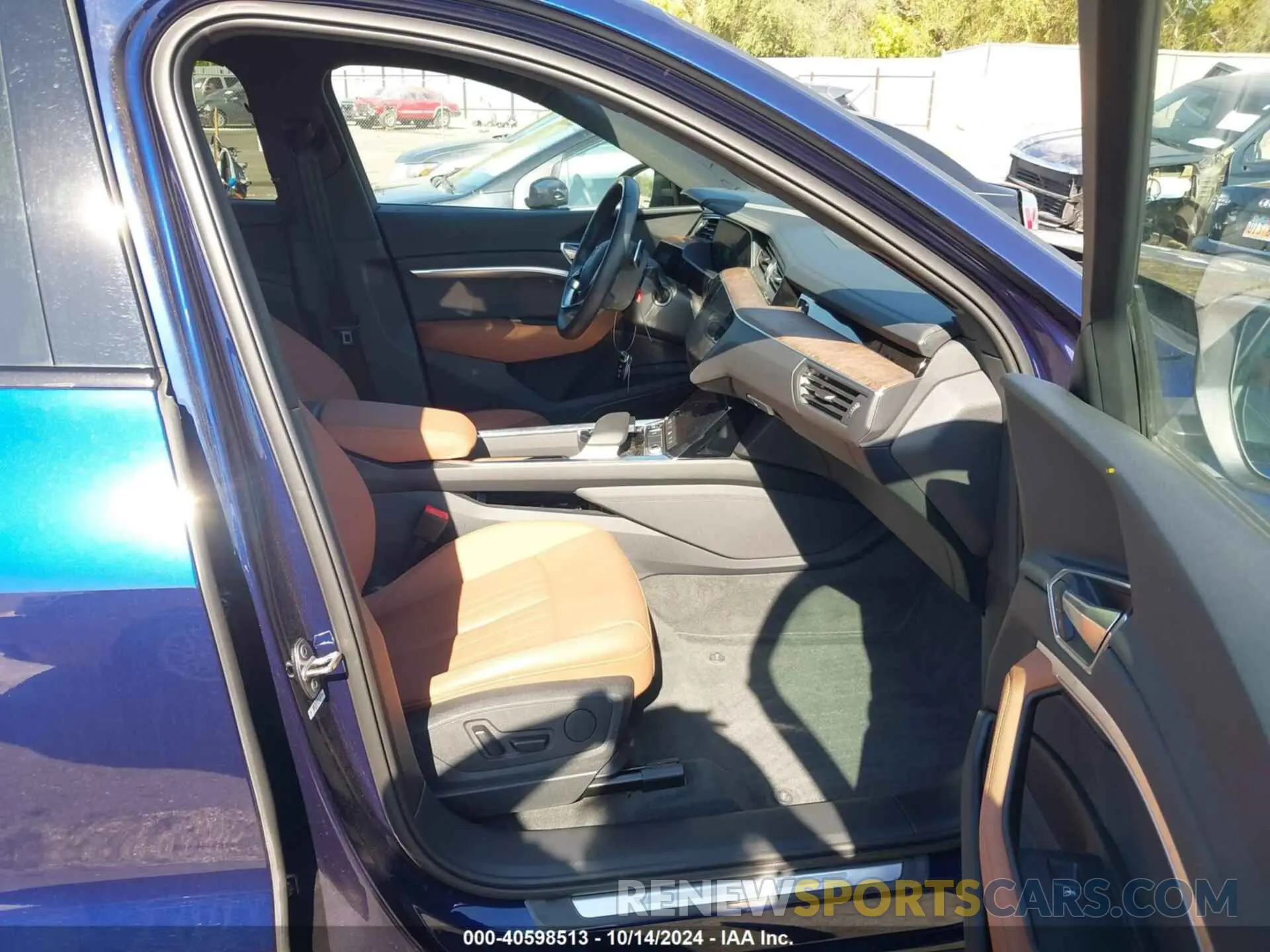 5 Photograph of a damaged car WA1AAAGE2PB014127 AUDI E-TRON 2023