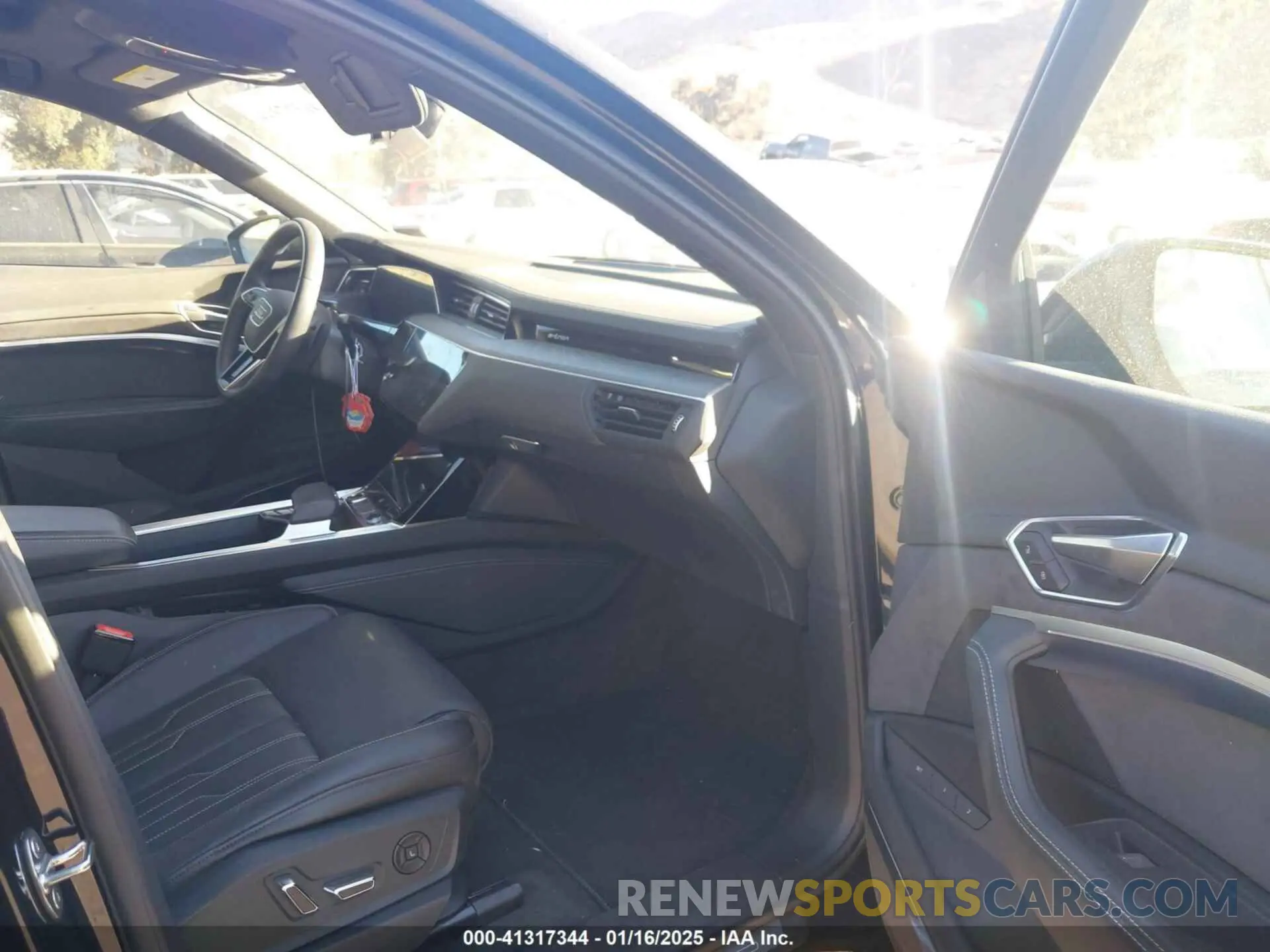 5 Photograph of a damaged car WA1VABGE7PB007536 AUDI E-TRON 2023