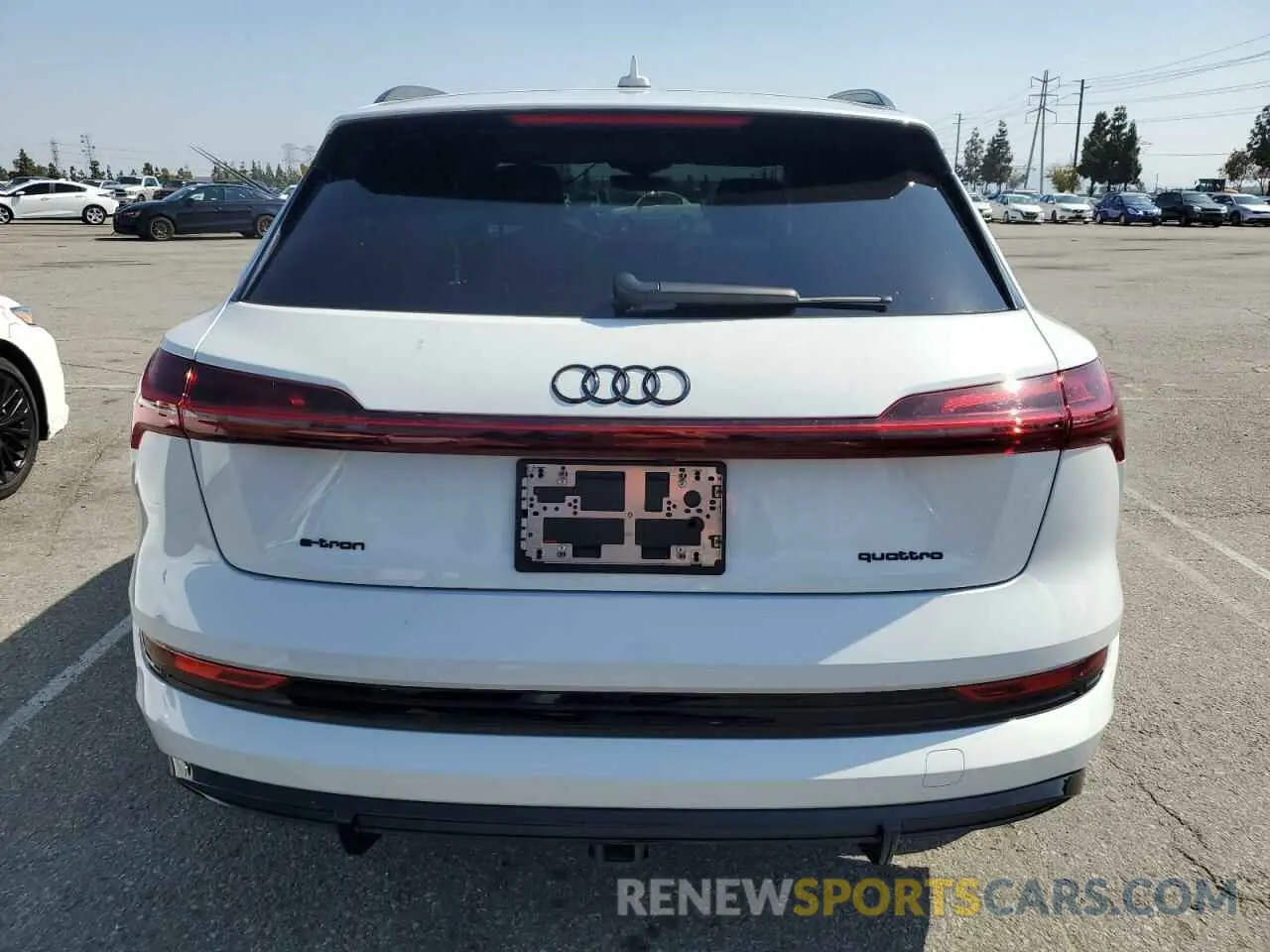 6 Photograph of a damaged car WA1VABGE1NB032624 AUDI E-TRON CHR 2022
