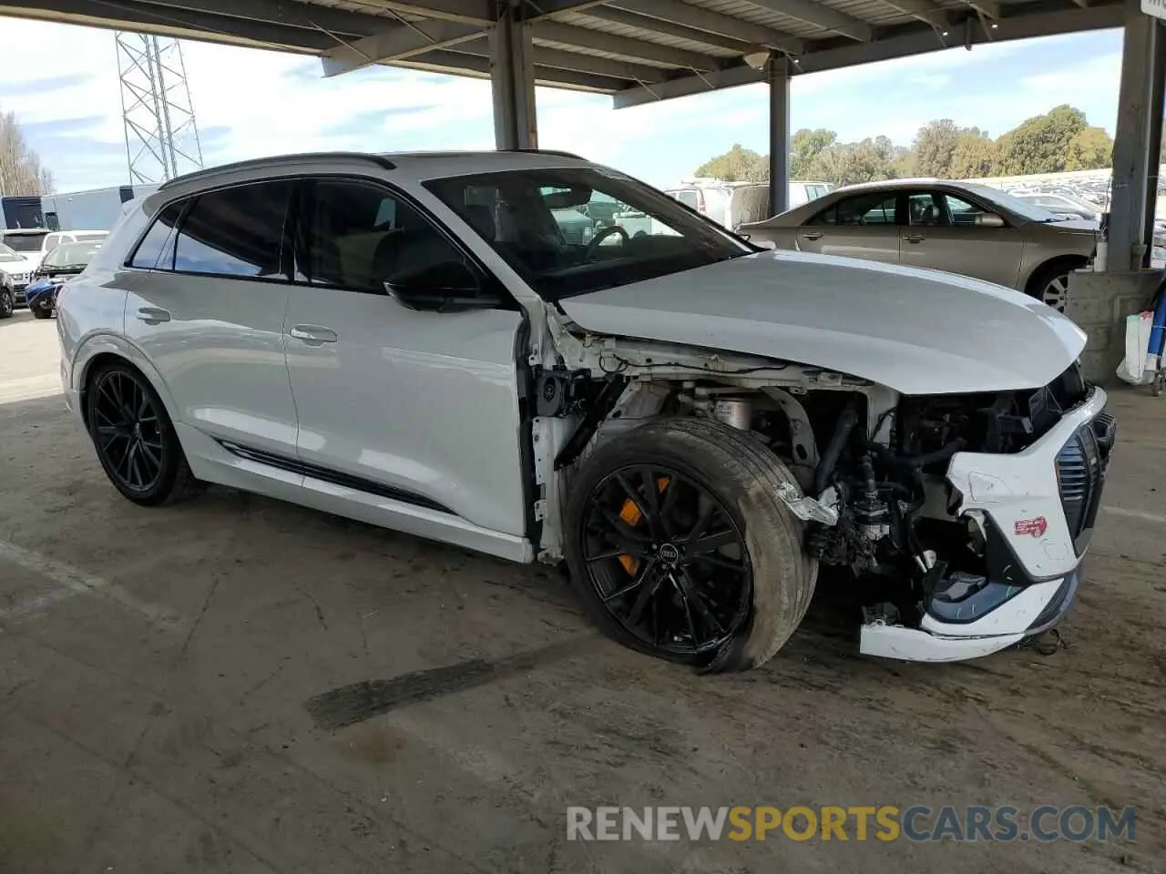 4 Photograph of a damaged car WA1VABGE8NB024505 AUDI E-TRON CHR 2022