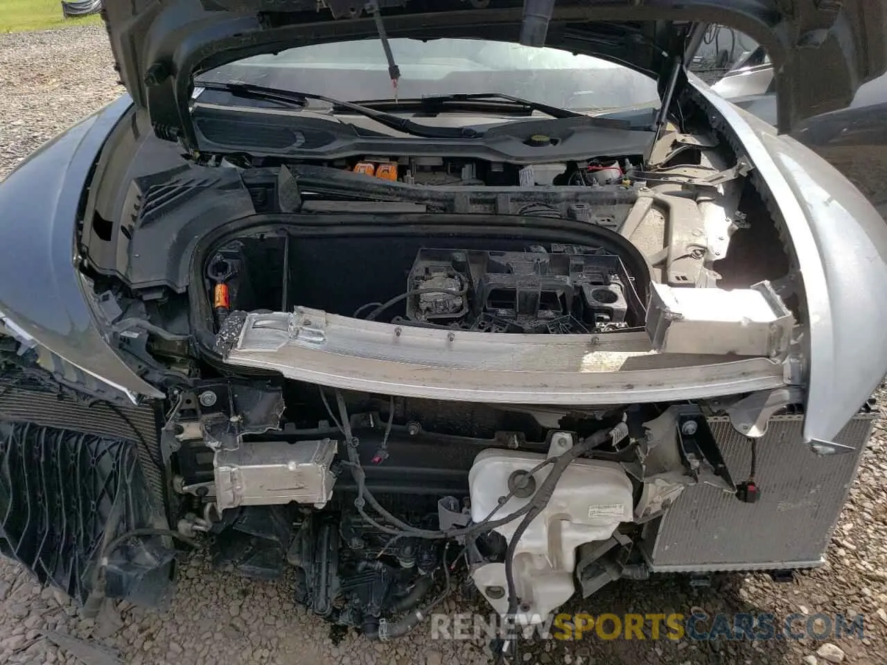 11 Photograph of a damaged car WAUCJBFW5N7004381 AUDI E-TRON GT 2022