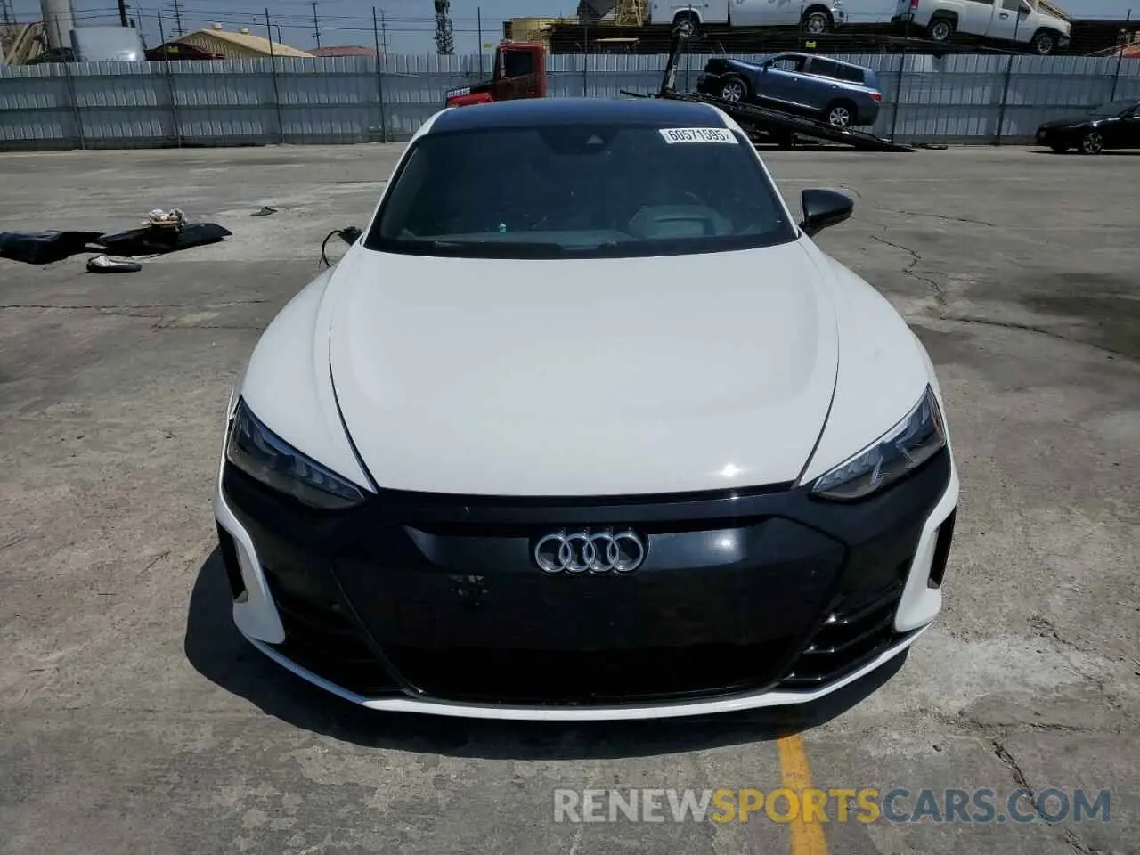 5 Photograph of a damaged car WAUEJBFW8N7001600 AUDI E-TRON GT 2022