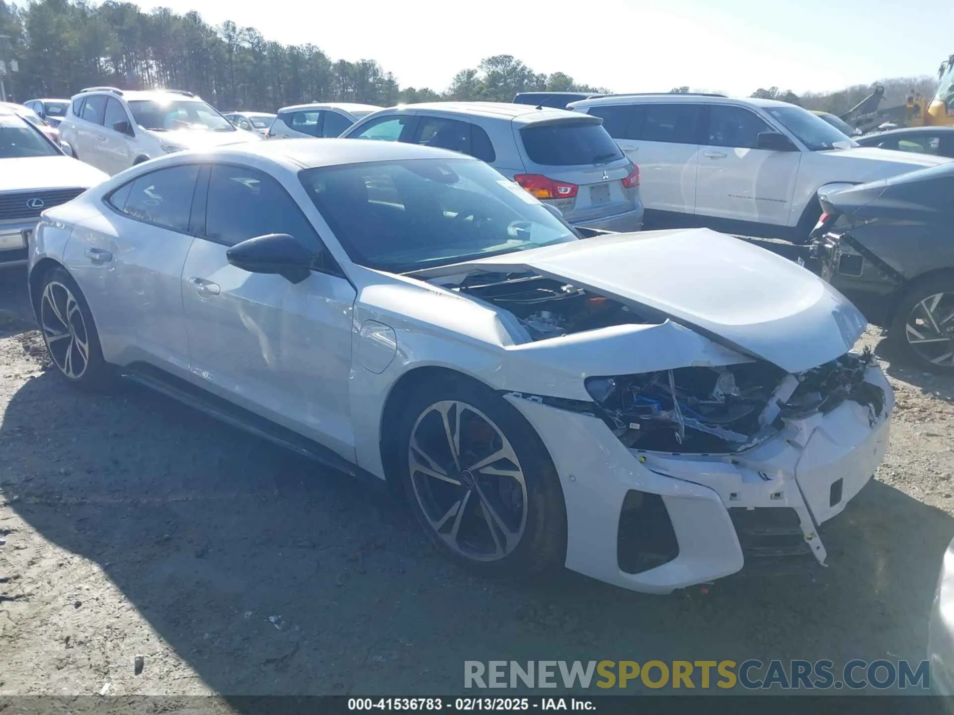 1 Photograph of a damaged car WAUEJBFWXN7009696 AUDI E-TRON GT 2022