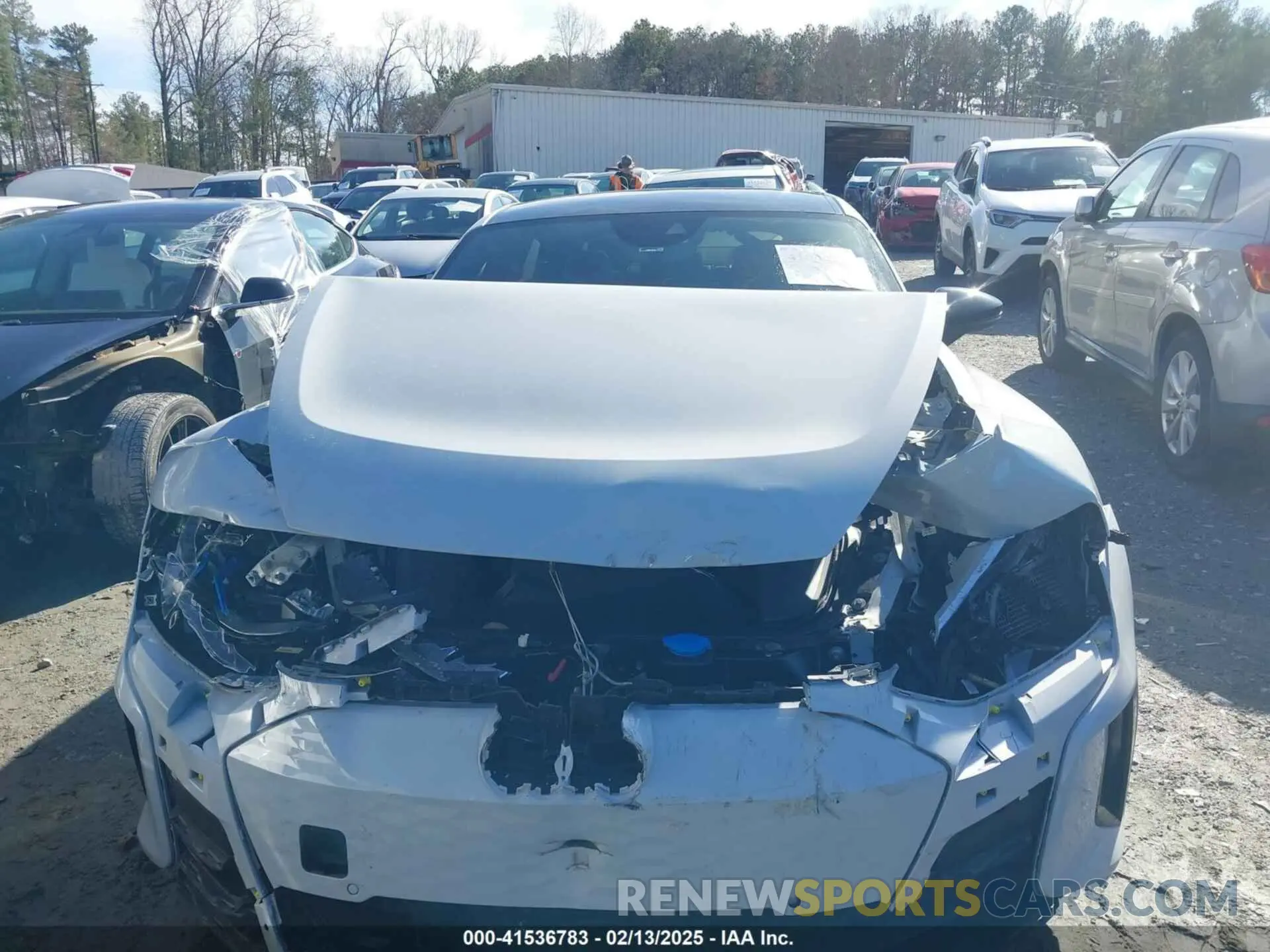 11 Photograph of a damaged car WAUEJBFWXN7009696 AUDI E-TRON GT 2022