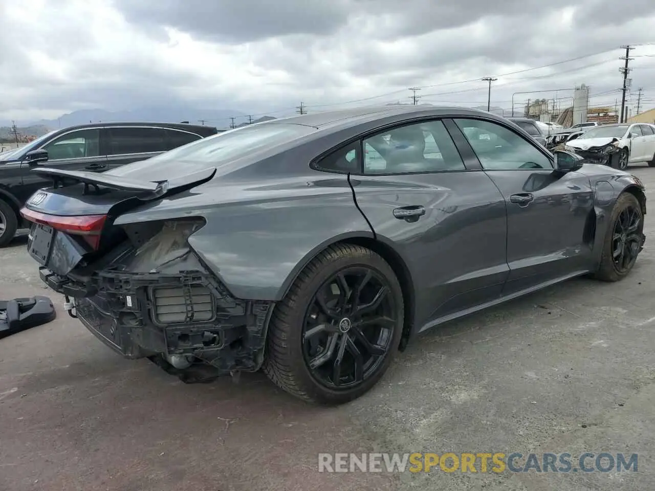 3 Photograph of a damaged car WAUFJBFW3N7010368 AUDI E-TRON GT 2022