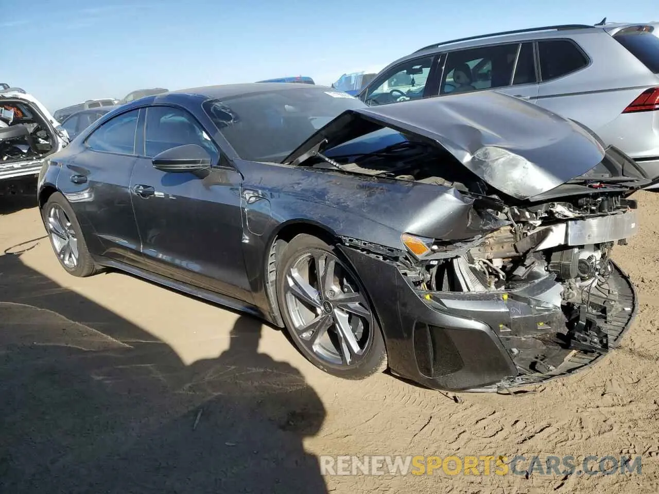 4 Photograph of a damaged car WAUFJBFWXN7008942 AUDI E-TRON GT 2022