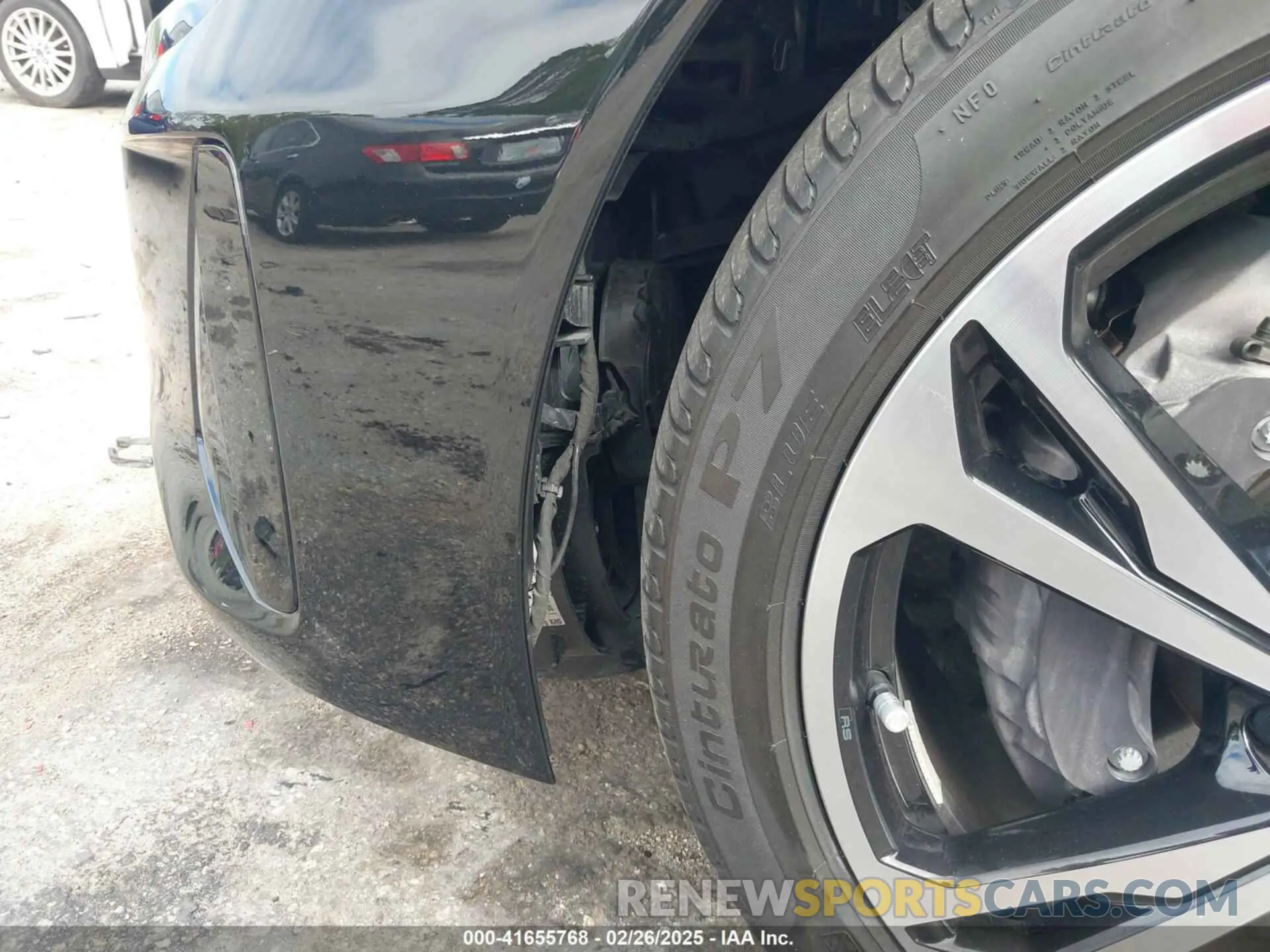 6 Photograph of a damaged car WAUCJBFW3P7000882 AUDI E-TRON GT 2023