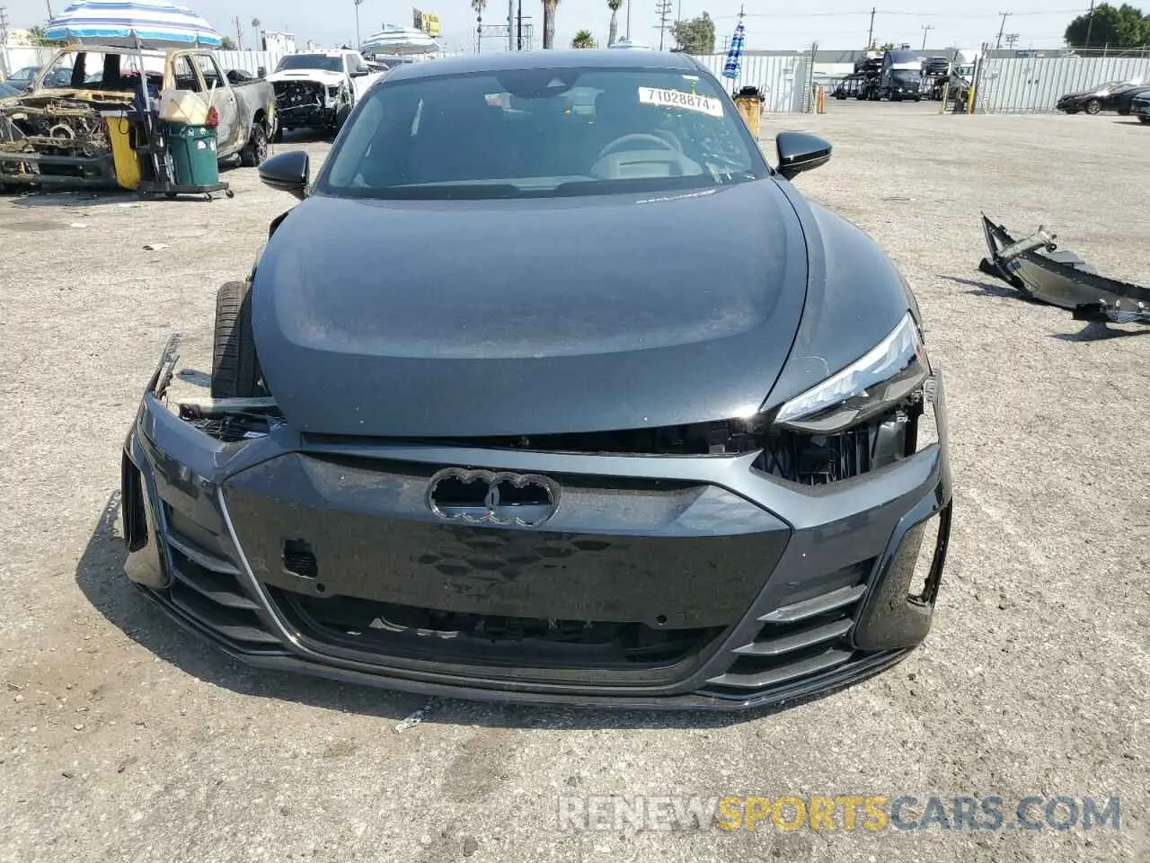 5 Photograph of a damaged car WAUDJBFWXP7003055 AUDI E-TRON GT 2023