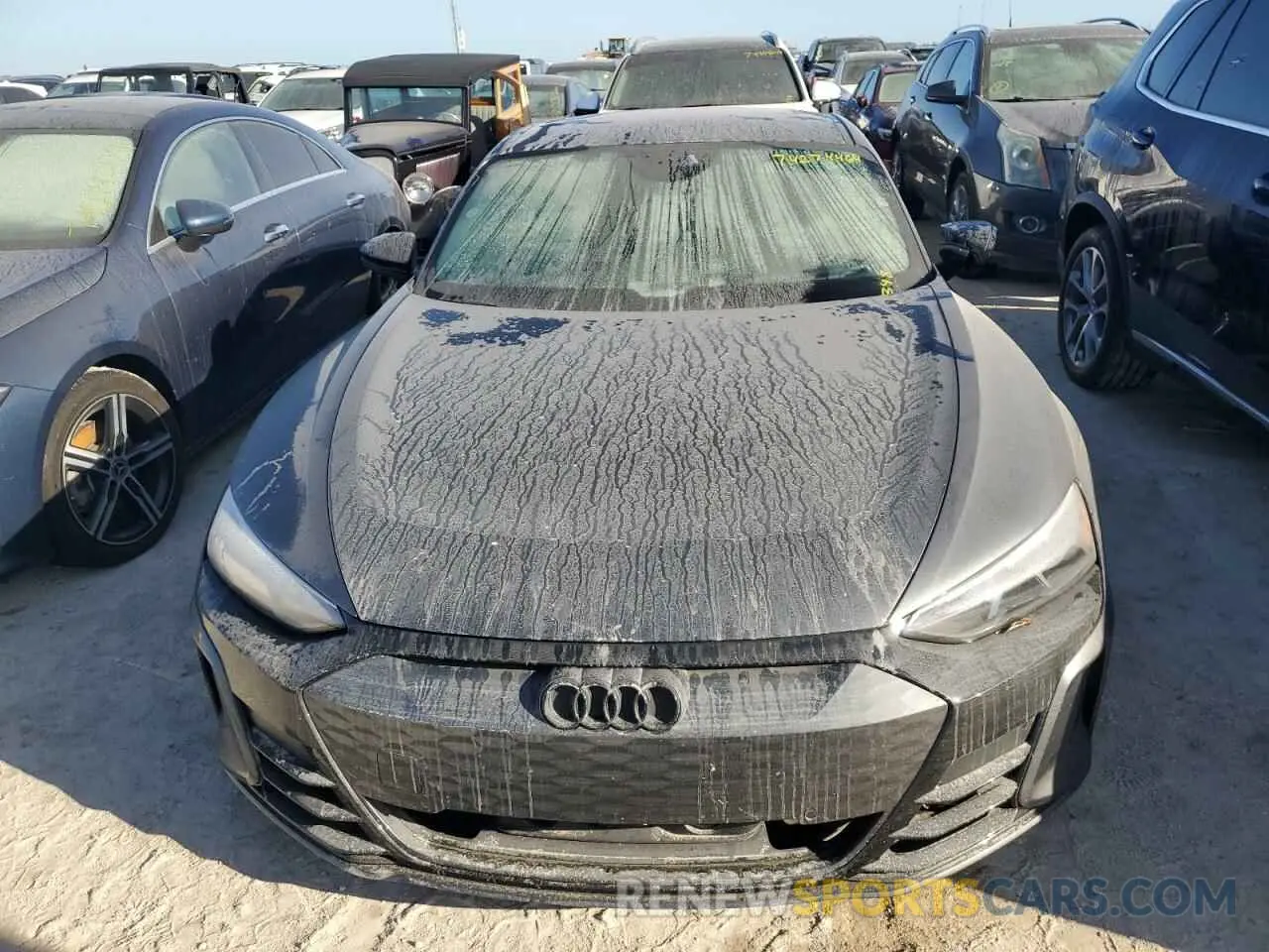 11 Photograph of a damaged car WAUEJBFW3P7006724 AUDI E-TRON GT 2023