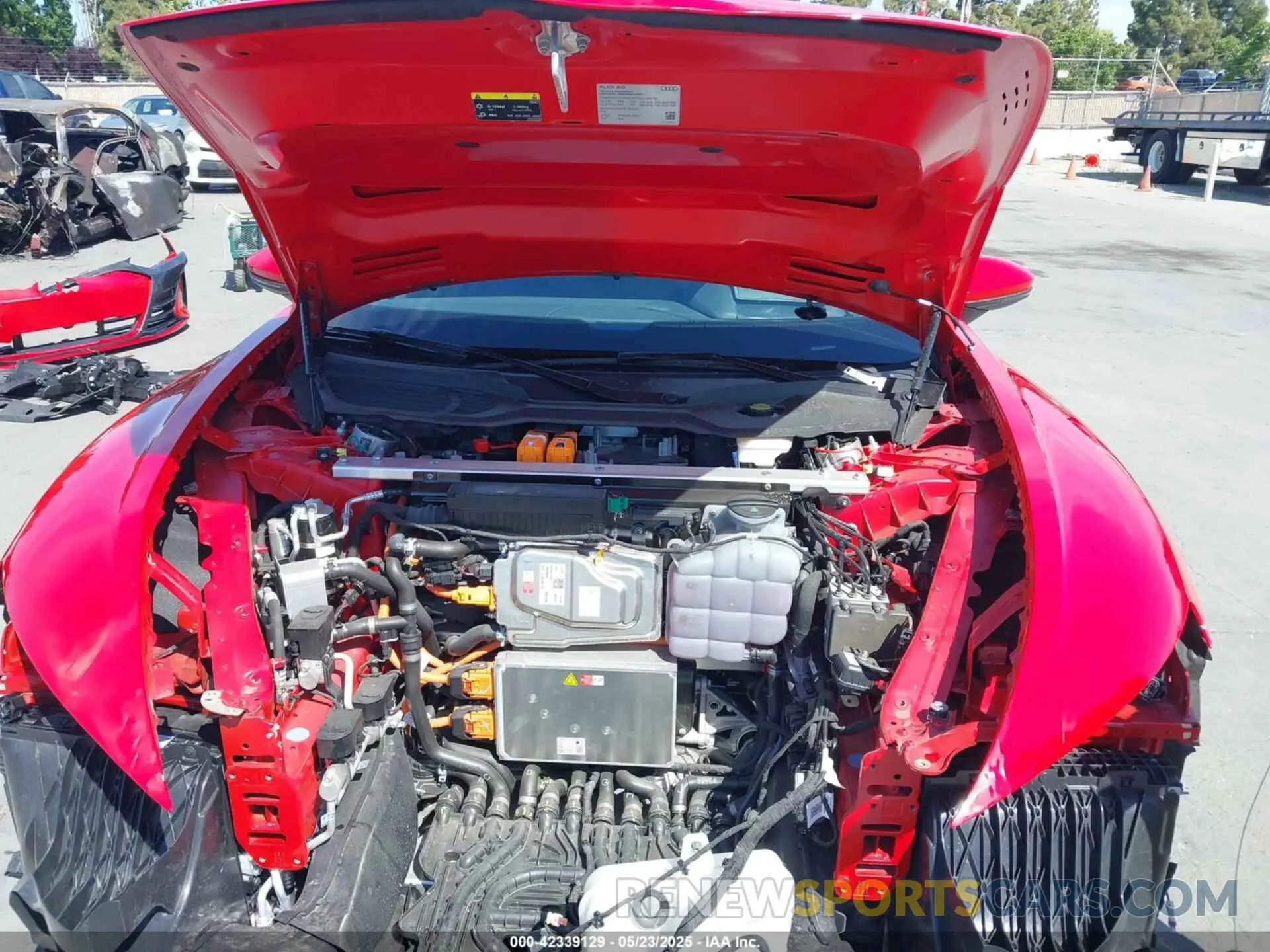 10 Photograph of a damaged car WAUFJBFW2R7000954 AUDI E-TRON GT 2024