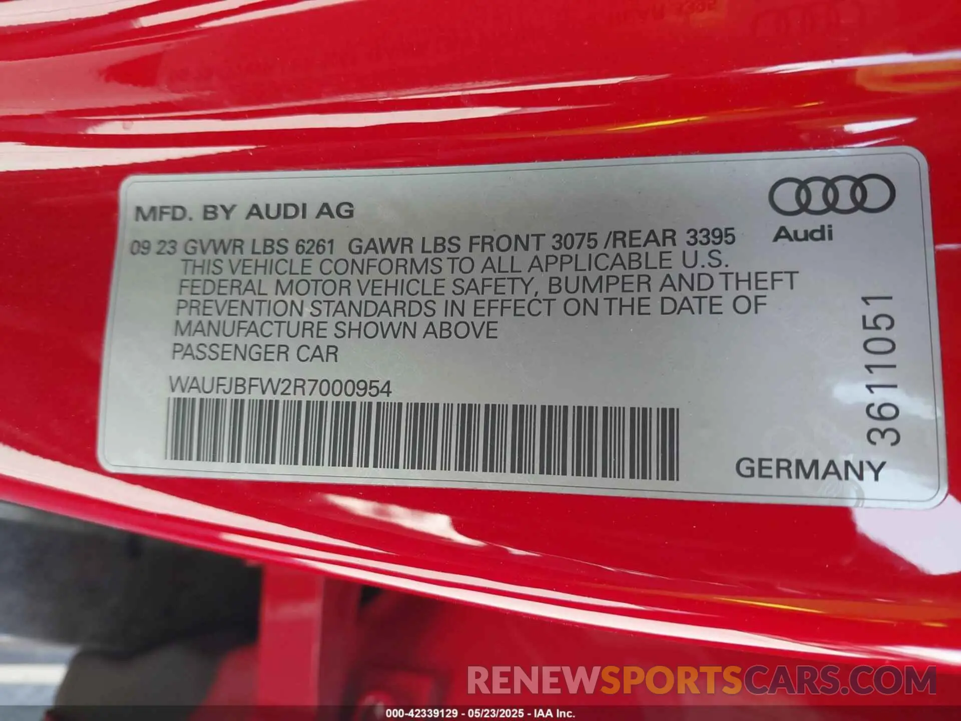 9 Photograph of a damaged car WAUFJBFW2R7000954 AUDI E-TRON GT 2024