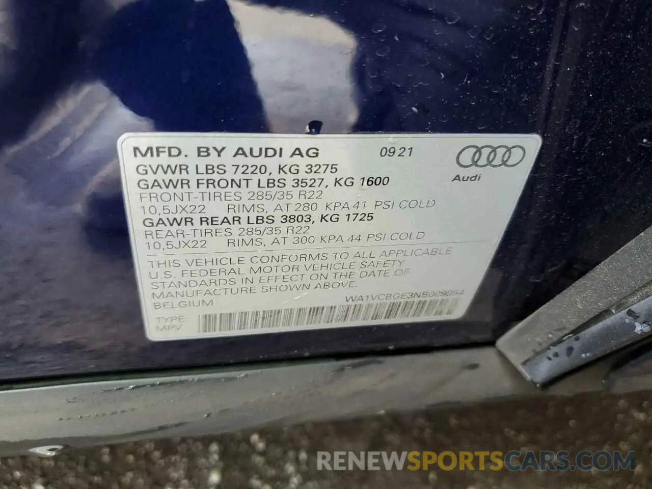 14 Photograph of a damaged car WA1VCBGE3NB009954 AUDI E-TRON S P 2022