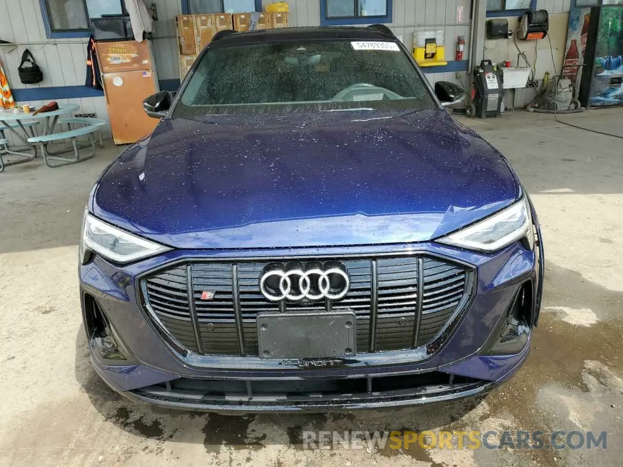 5 Photograph of a damaged car WA1VCBGE3NB009954 AUDI E-TRON S P 2022