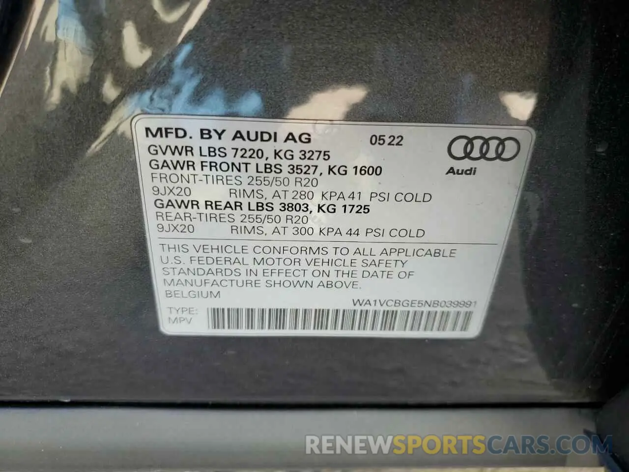 13 Photograph of a damaged car WA1VCBGE5NB039991 AUDI E-TRON S P 2022