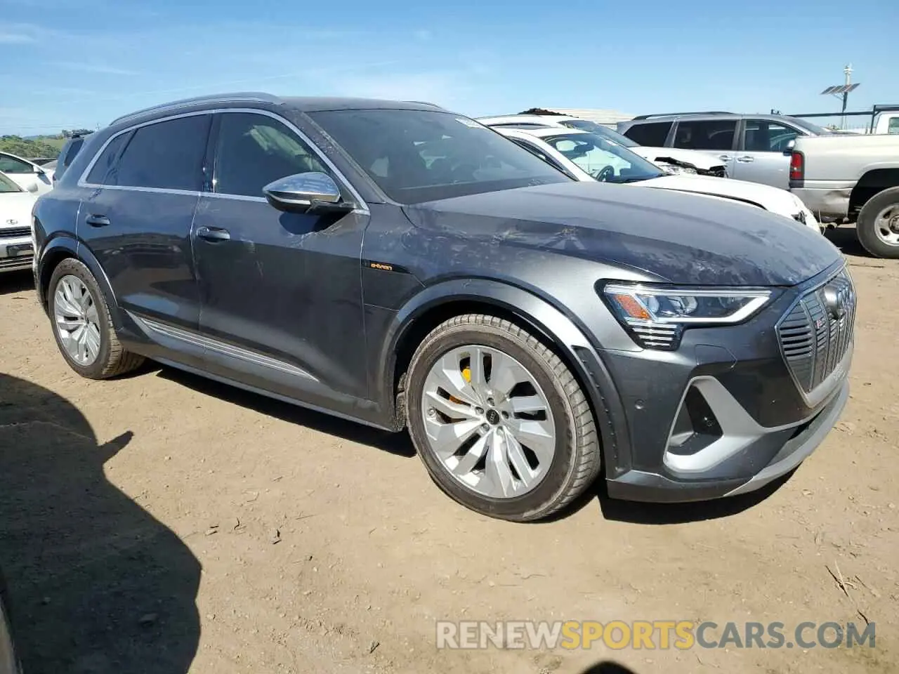 4 Photograph of a damaged car WA1VCBGE5NB039991 AUDI E-TRON S P 2022