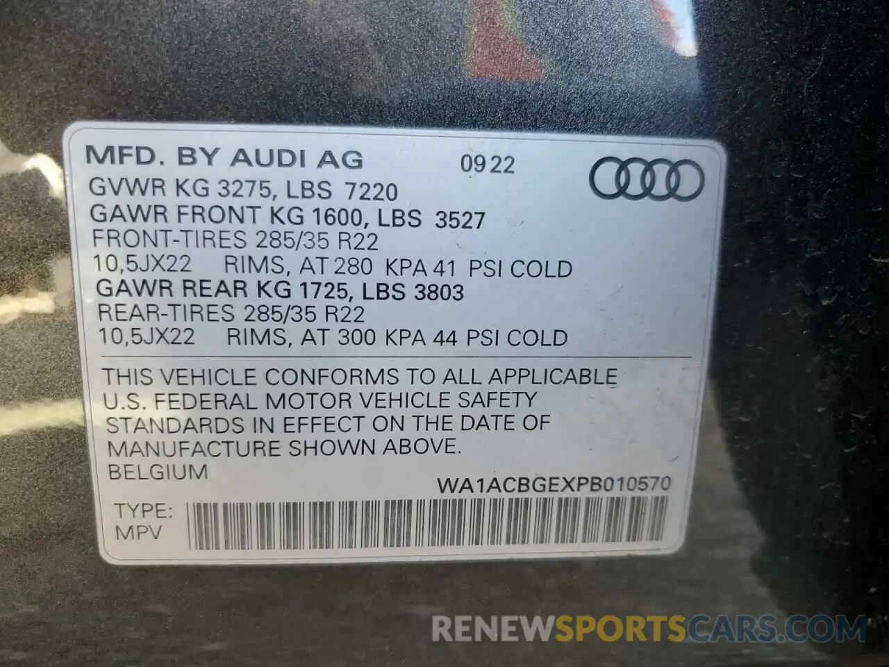 13 Photograph of a damaged car WA1ACBGEXPB010570 AUDI E-TRON S P 2023