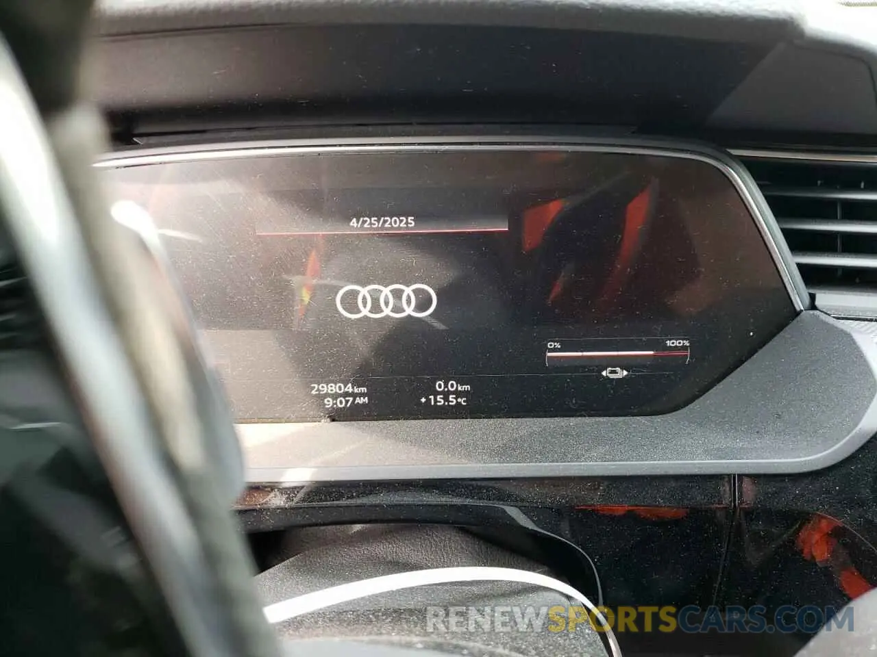 9 Photograph of a damaged car WA11CAGE2NB027418 AUDI E-TRON S S 2022