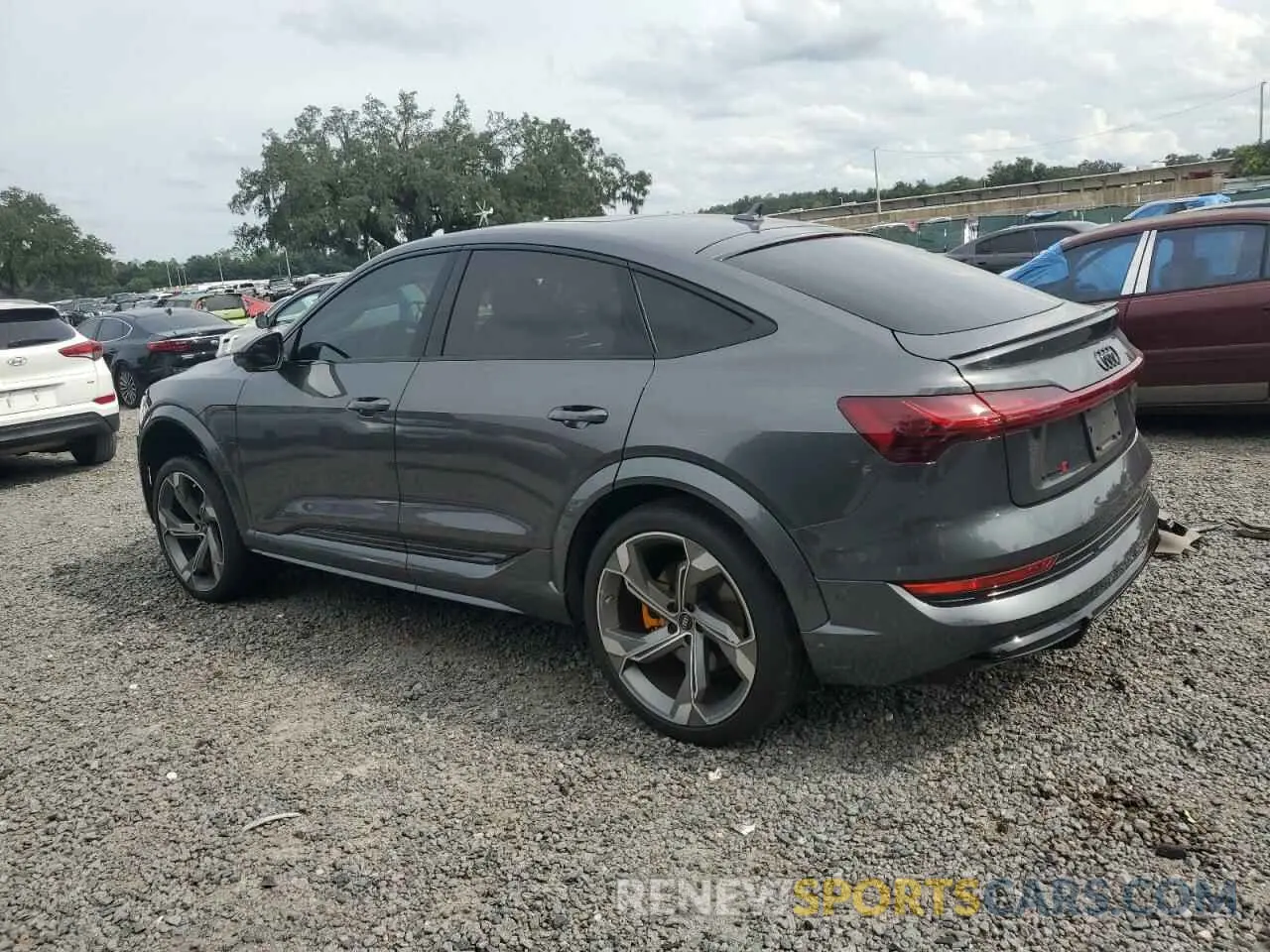 2 Photograph of a damaged car WA13CBGE7NB040728 AUDI E-TRON S S 2022