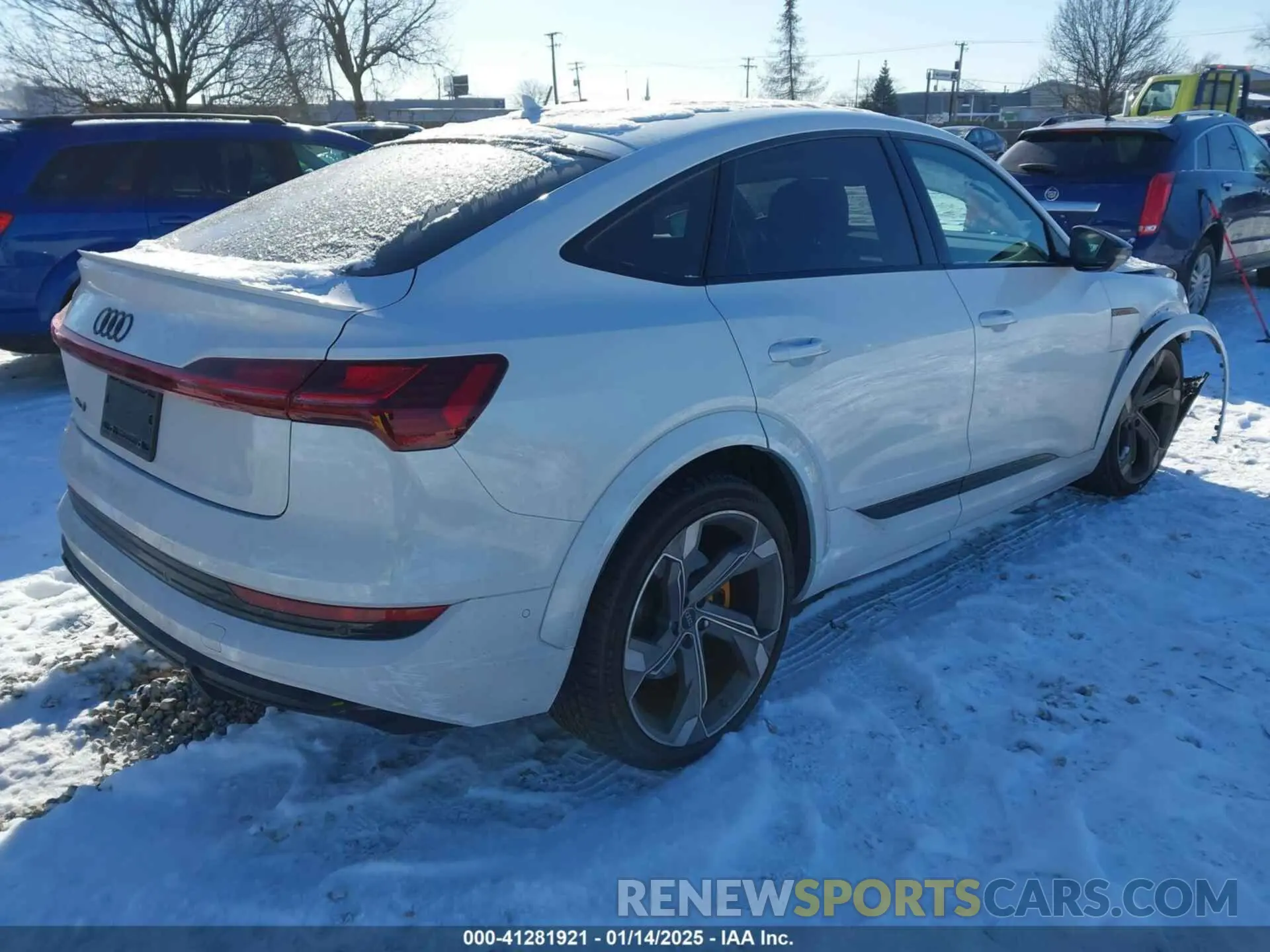 4 Photograph of a damaged car WA13CBGE4NB044350 AUDI E-TRON S SPORTBACK 2022