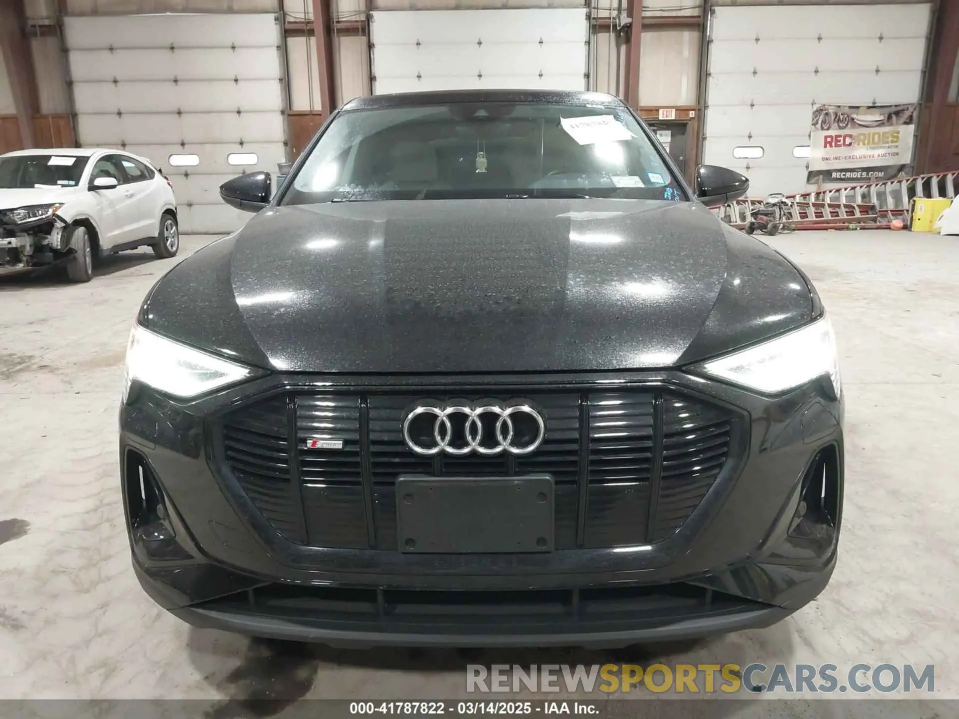 12 Photograph of a damaged car WA11AAGE7MB037141 AUDI E-TRON SPORTBACK 2021