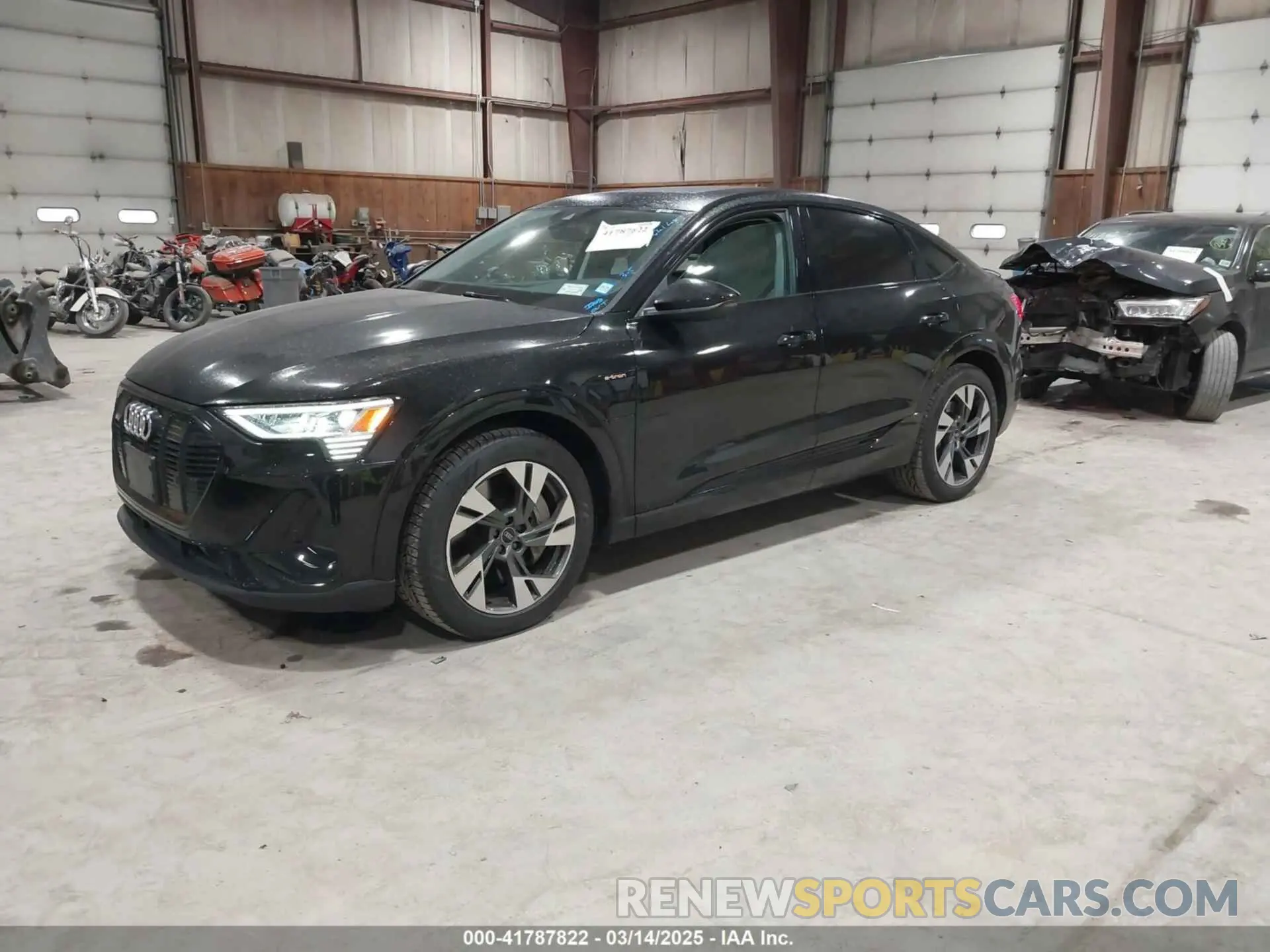 2 Photograph of a damaged car WA11AAGE7MB037141 AUDI E-TRON SPORTBACK 2021