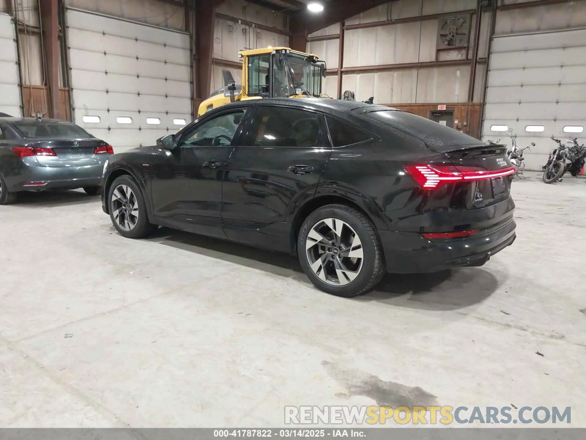 3 Photograph of a damaged car WA11AAGE7MB037141 AUDI E-TRON SPORTBACK 2021