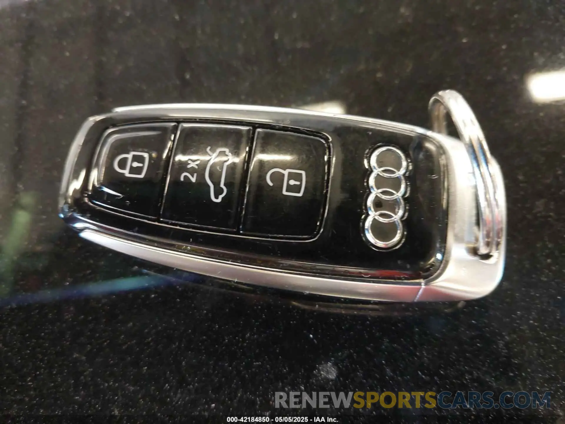 11 Photograph of a damaged car WA13ABGE9MB002521 AUDI E-TRON SPORTBACK 2021