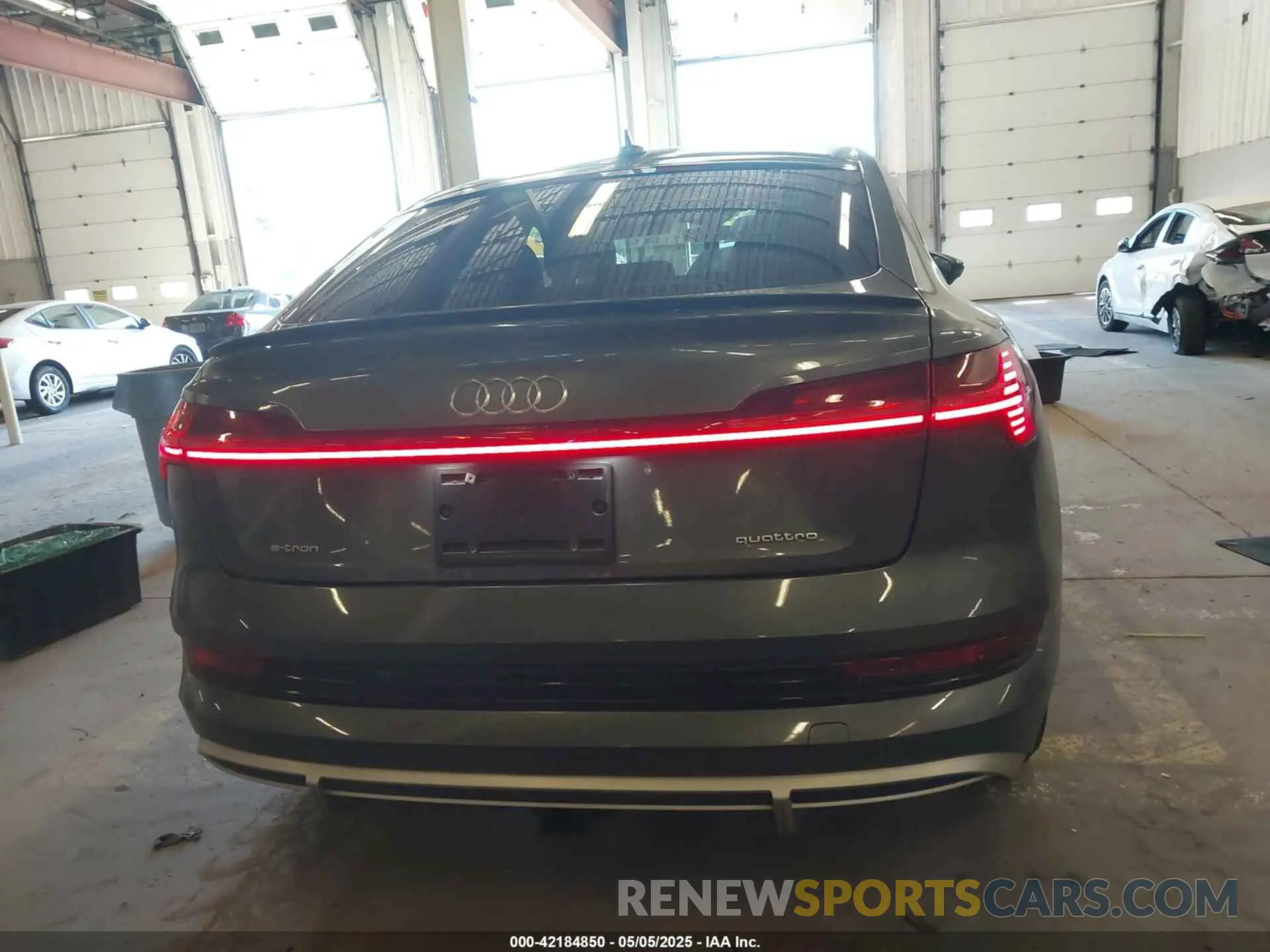 17 Photograph of a damaged car WA13ABGE9MB002521 AUDI E-TRON SPORTBACK 2021