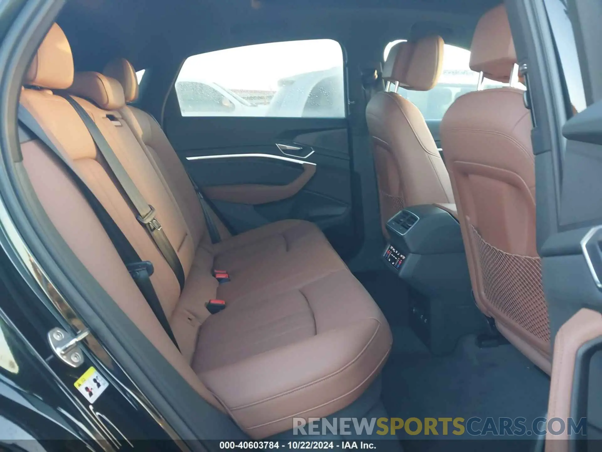 8 Photograph of a damaged car WA12AAGE5NB033921 AUDI E-TRON SPORTBACK 2022