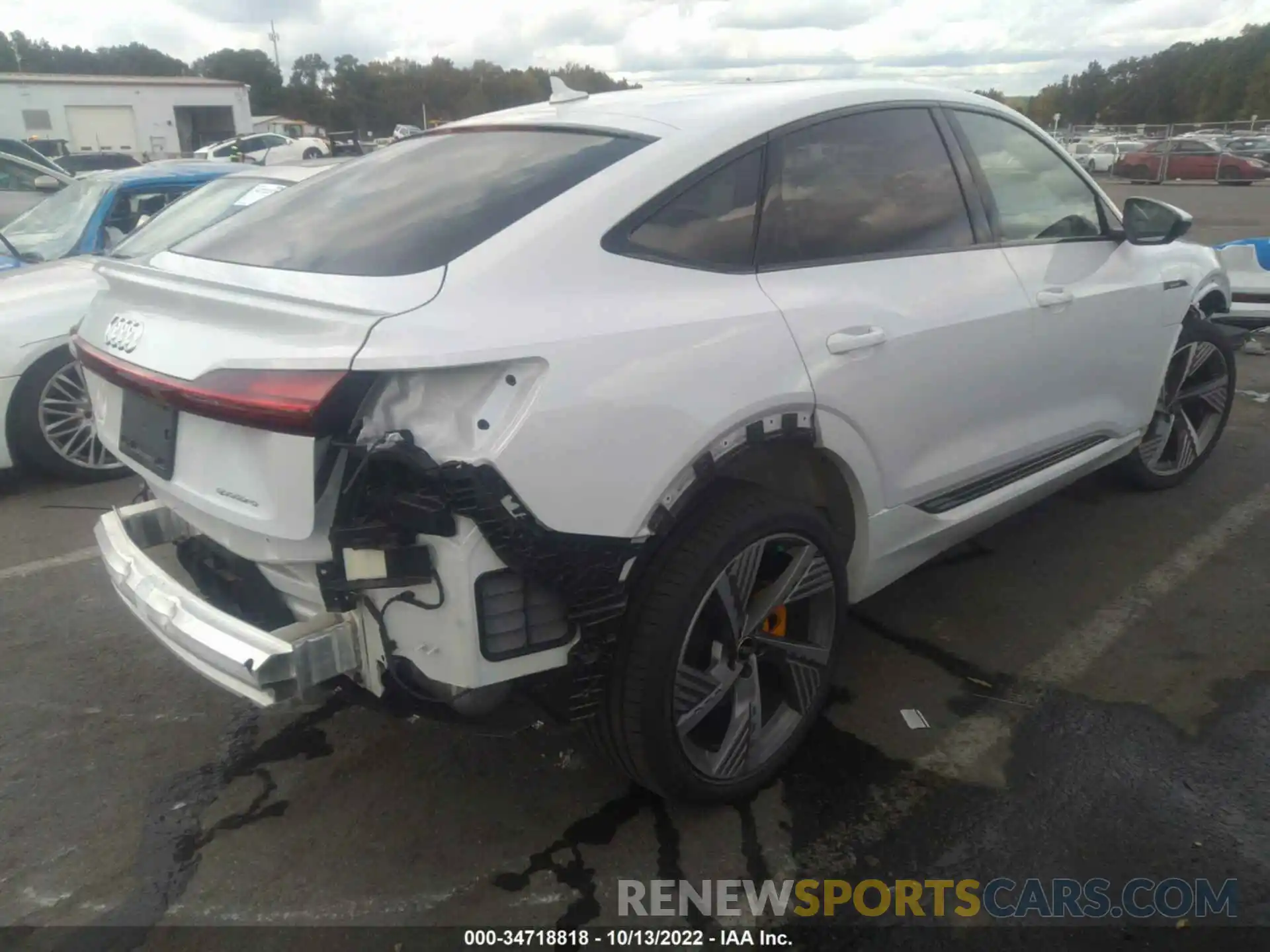 4 Photograph of a damaged car WA13AAGE1NB009409 AUDI E-TRON SPORTBACK 2022