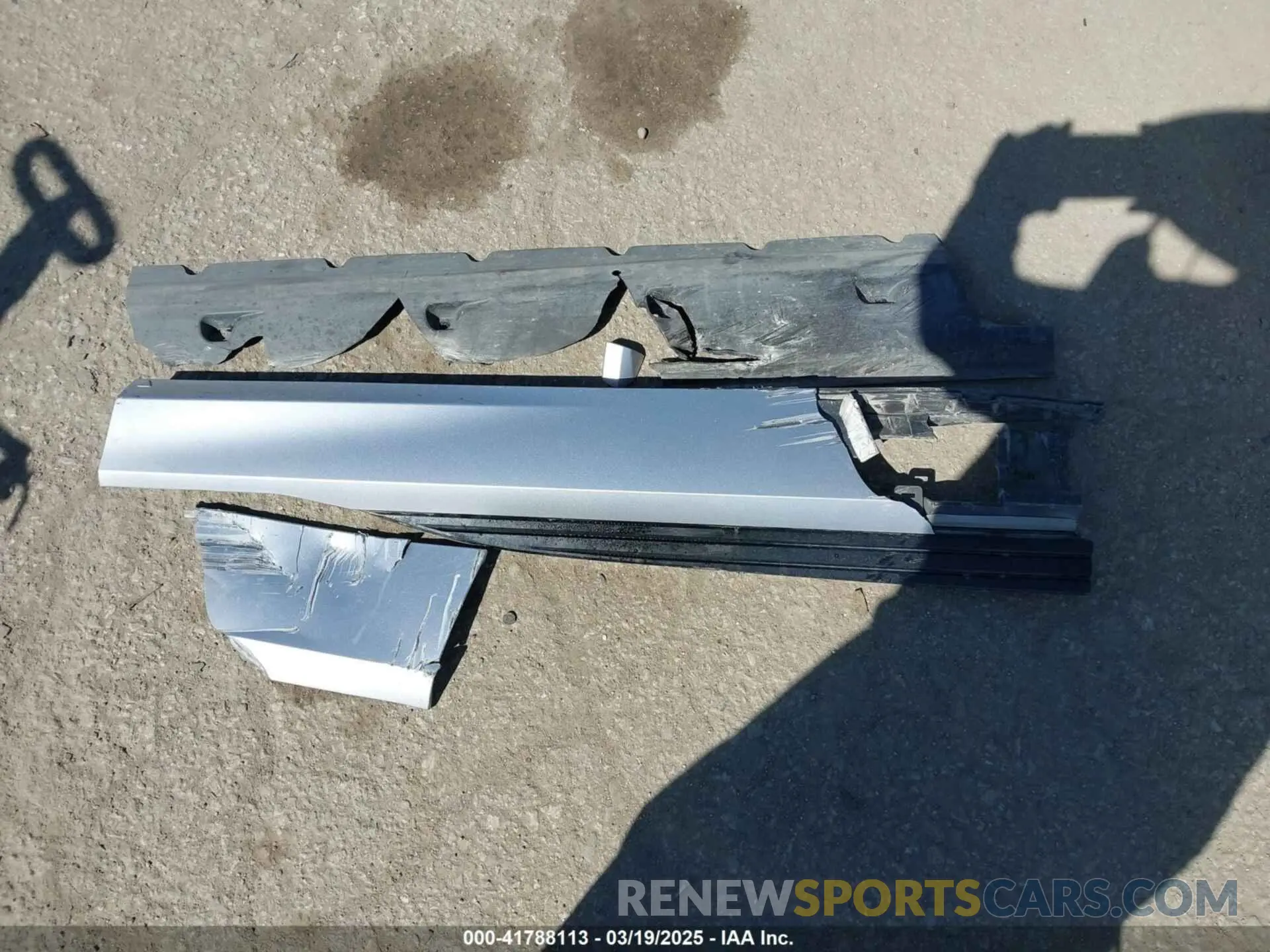 12 Photograph of a damaged car WA13AAGE3NB037647 AUDI E-TRON SPORTBACK 2022