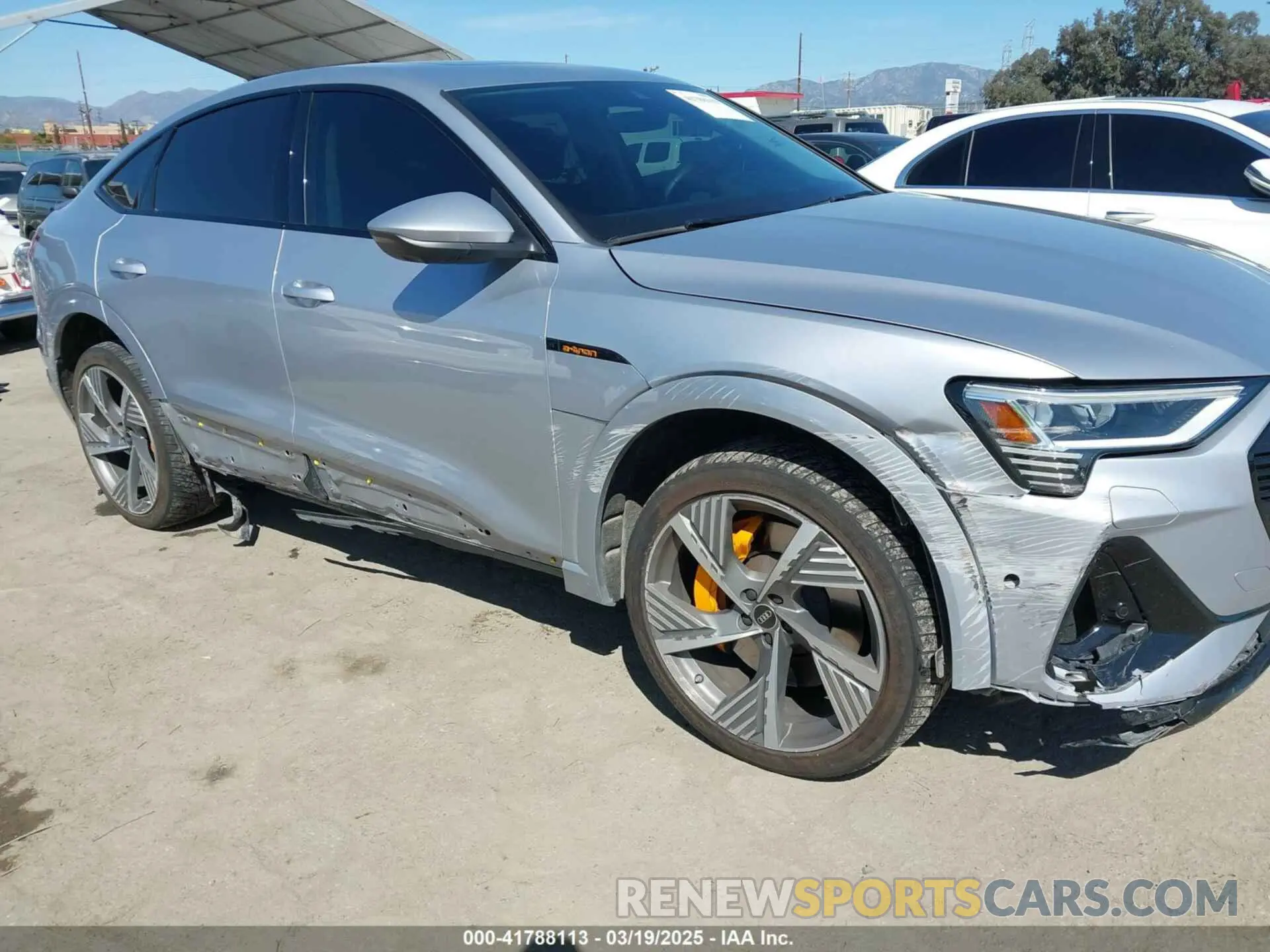 6 Photograph of a damaged car WA13AAGE3NB037647 AUDI E-TRON SPORTBACK 2022