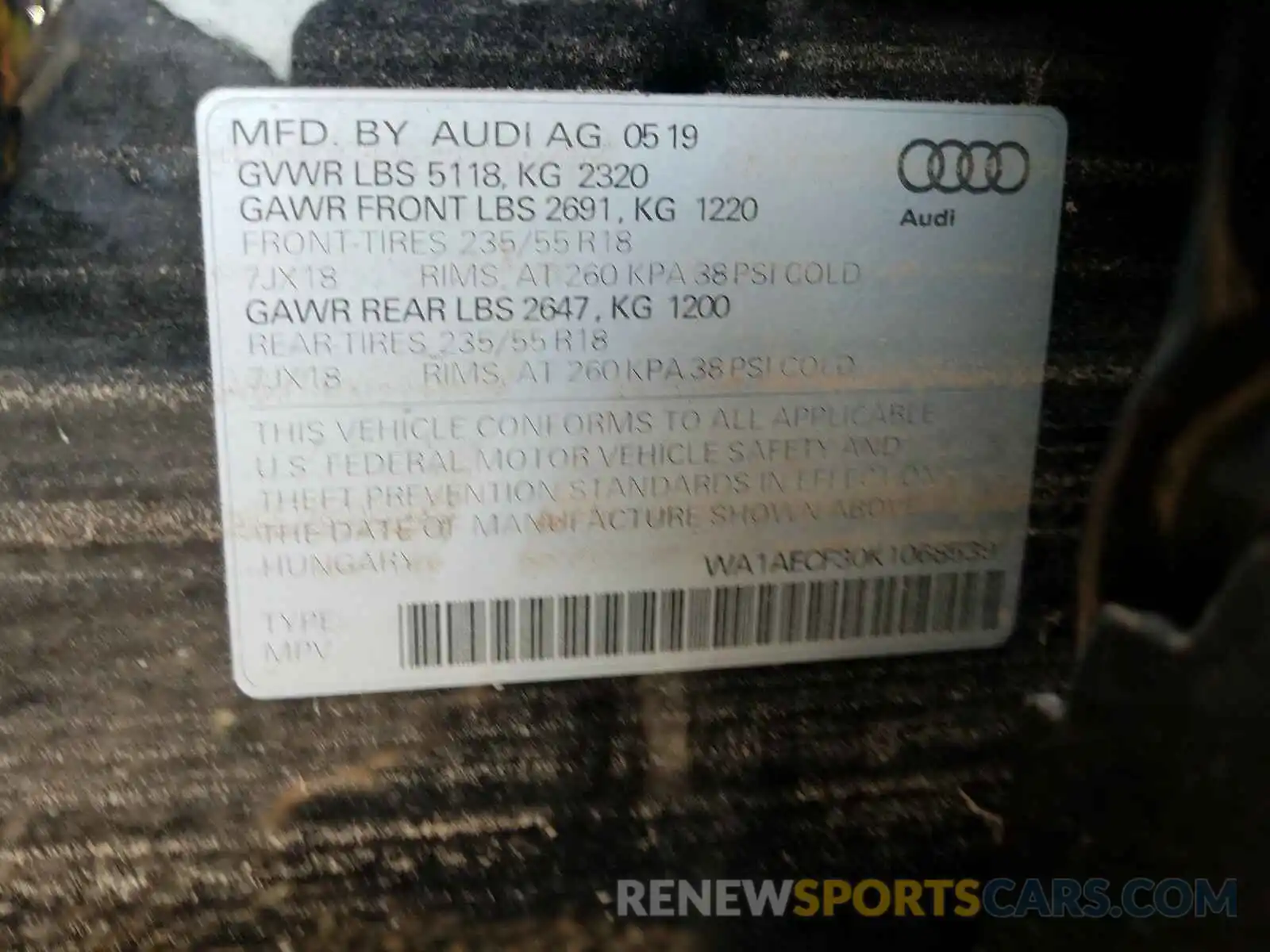 10 Photograph of a damaged car WA1AECF30K1068539 AUDI Q3 2019