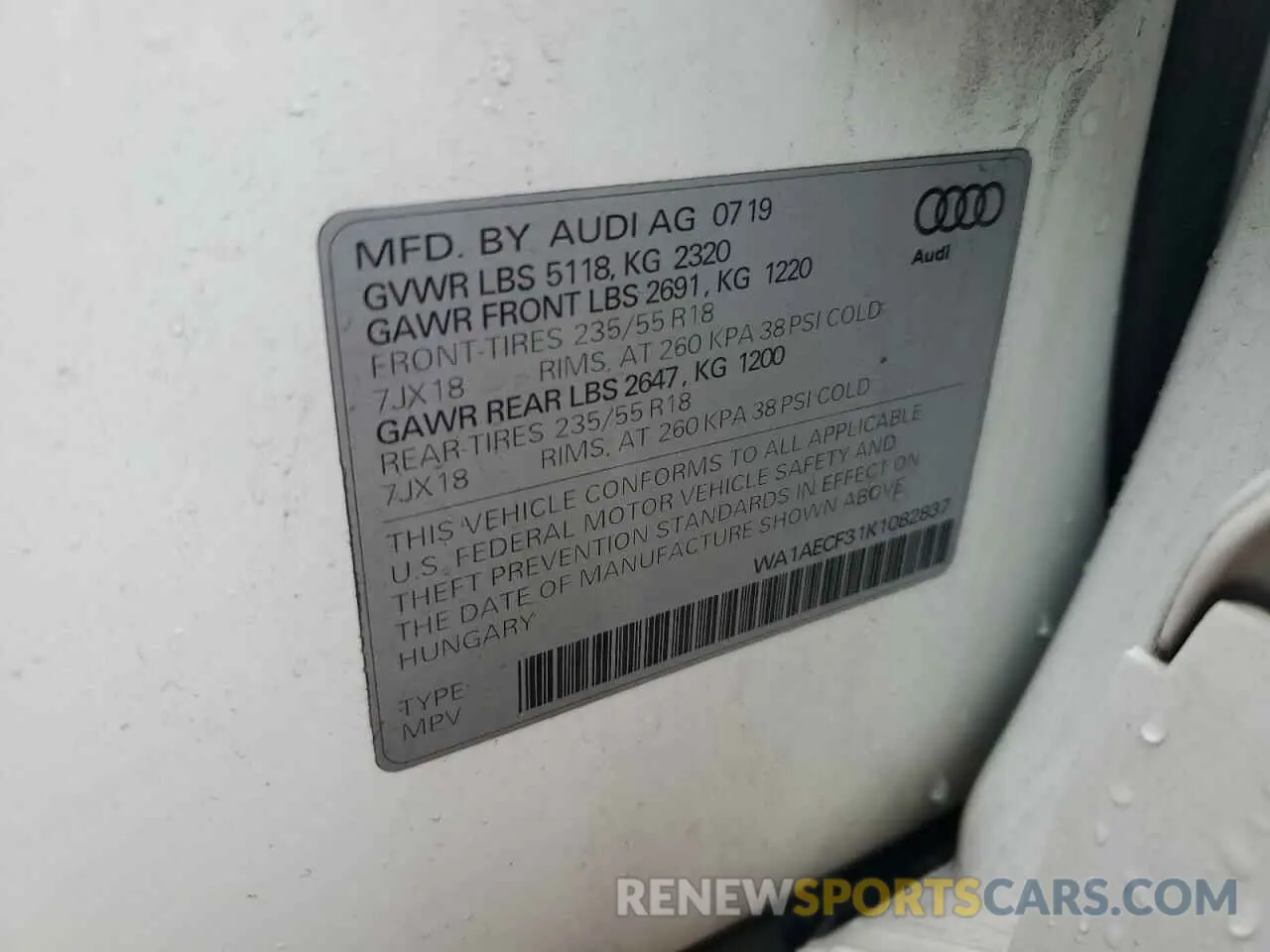 14 Photograph of a damaged car WA1AECF31K1082837 AUDI Q3 2019